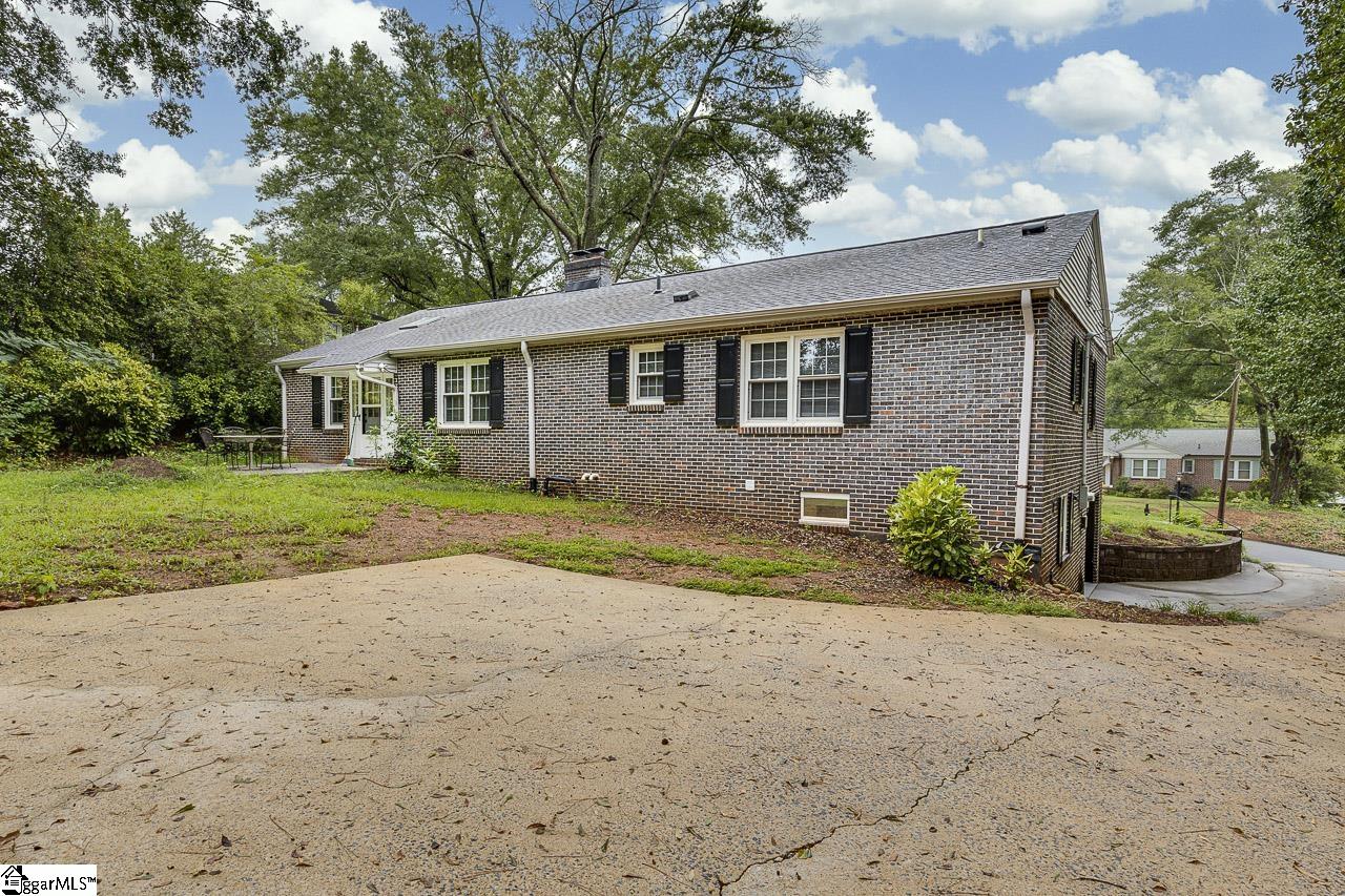 116 Corrine Drive Greenville, SC 29607