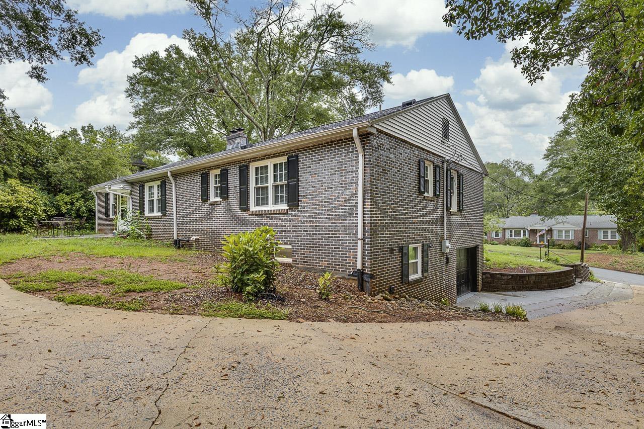 116 Corrine Drive Greenville, SC 29607