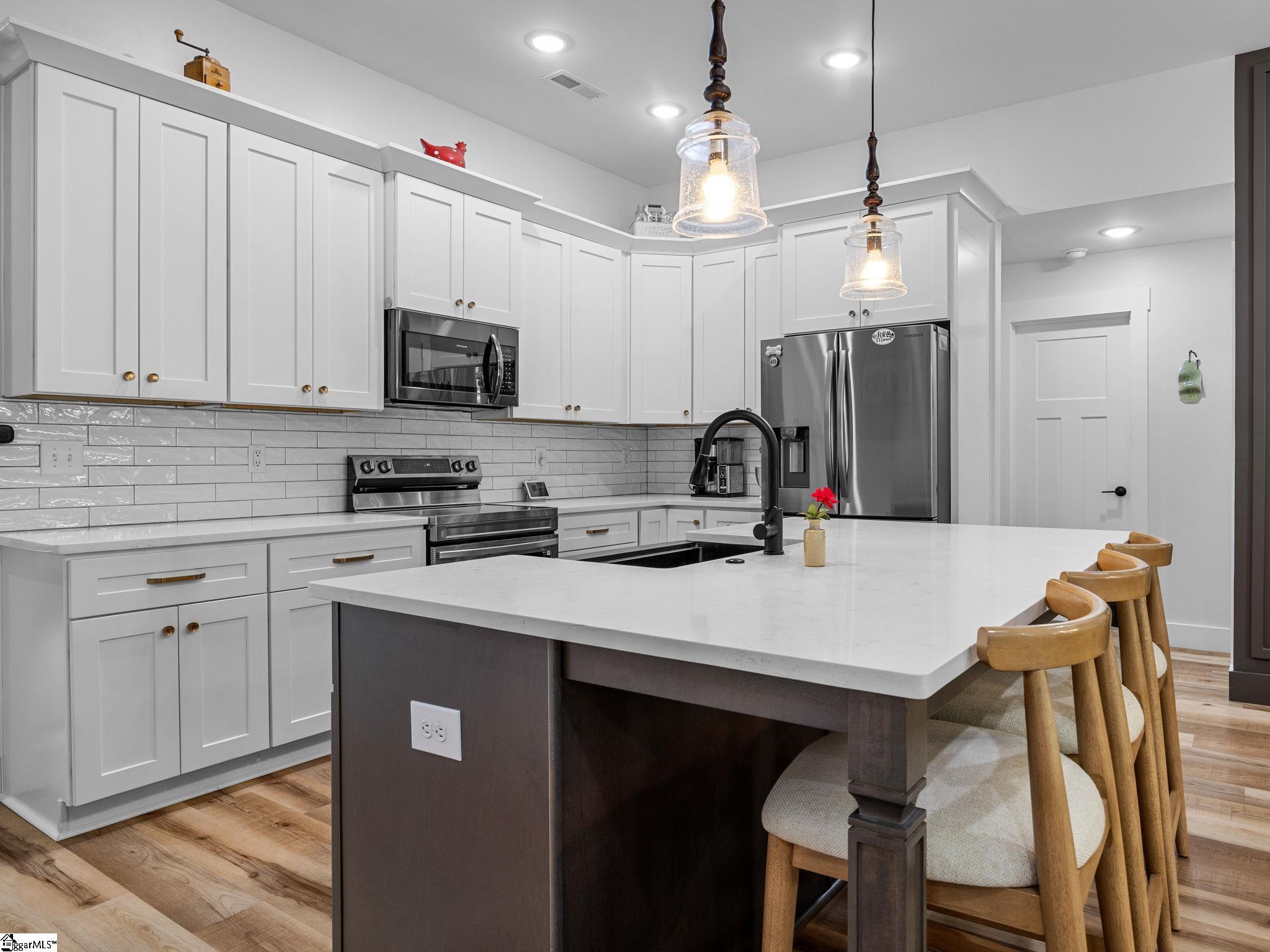 160 Harkness Lane Campobello, SC 29322-9522
