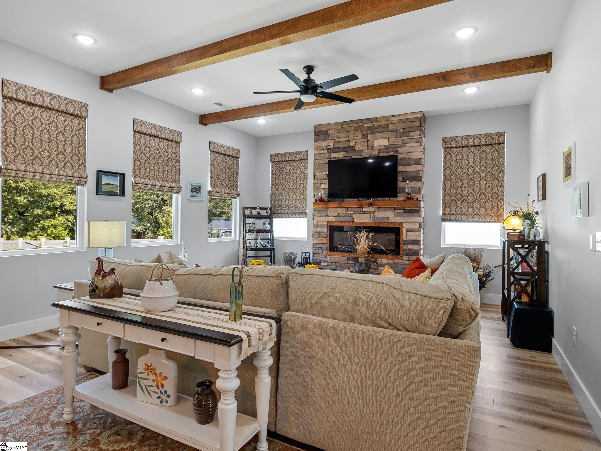 160 Harkness Lane Campobello, SC 29322-9522