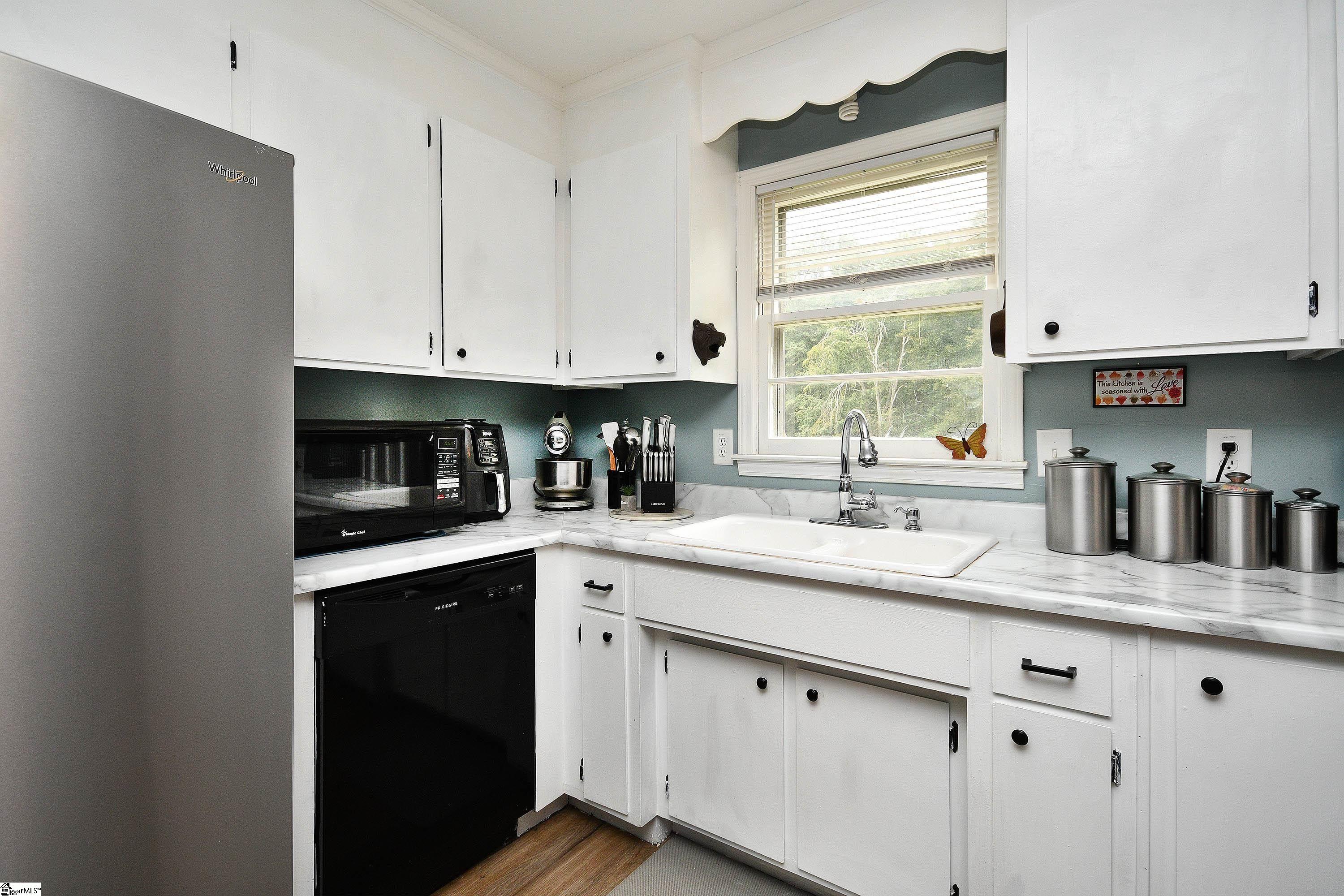 104 Virginia Circle Easley, SC 29640