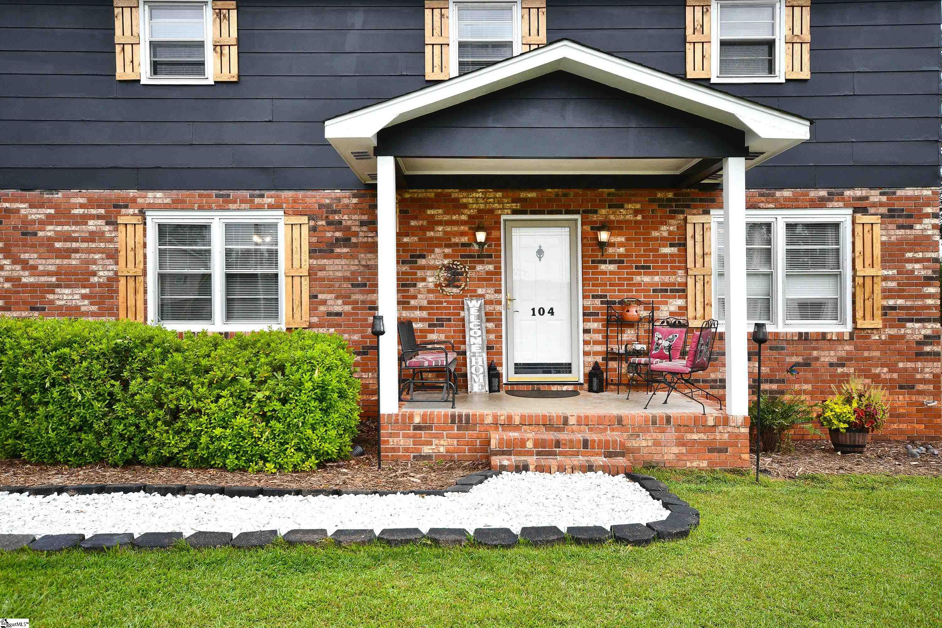 104 Virginia Circle Easley, SC 29640
