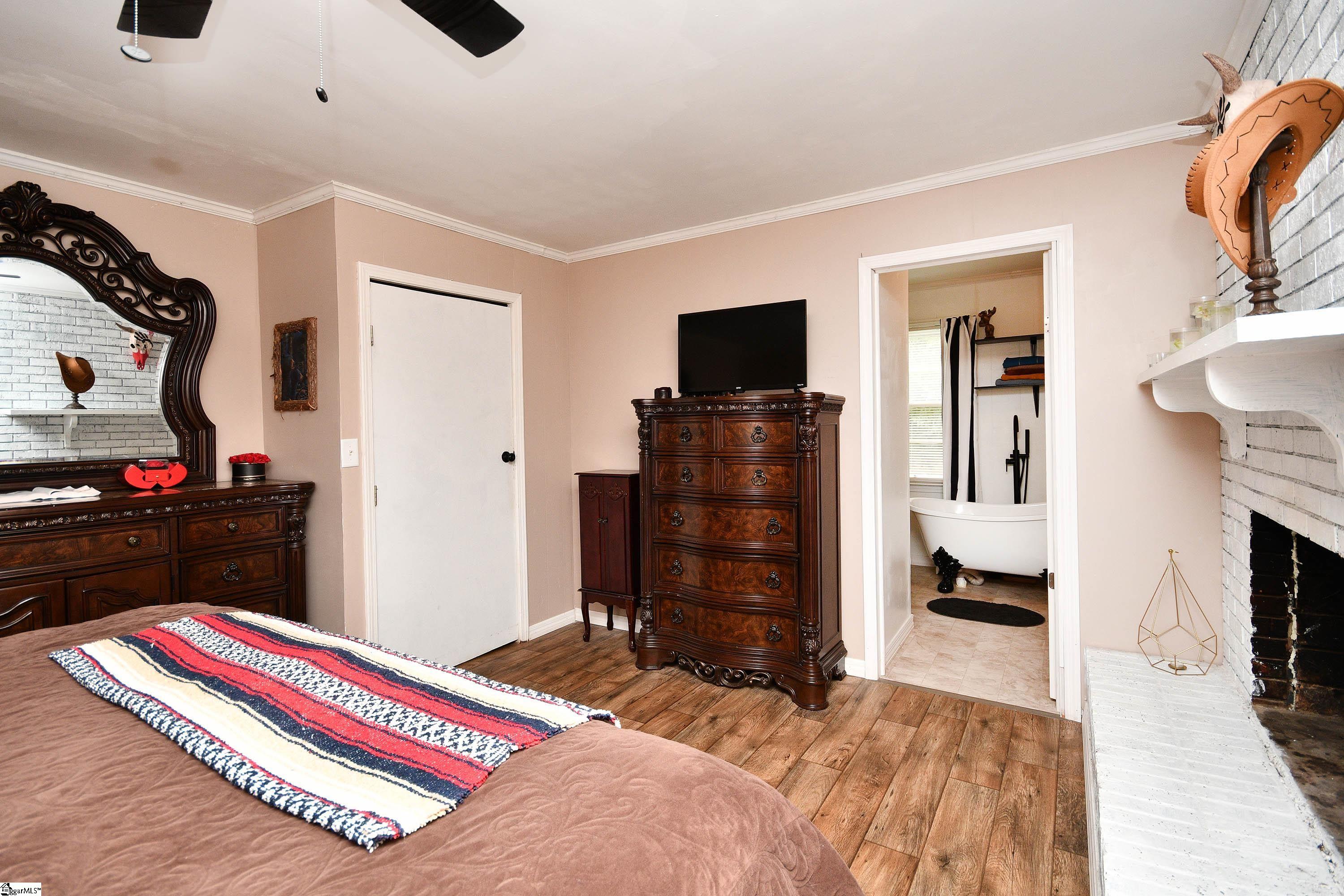 104 Virginia Circle Easley, SC 29640