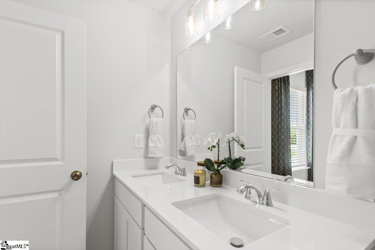 135 Randwick Lane Greer, SC 29651