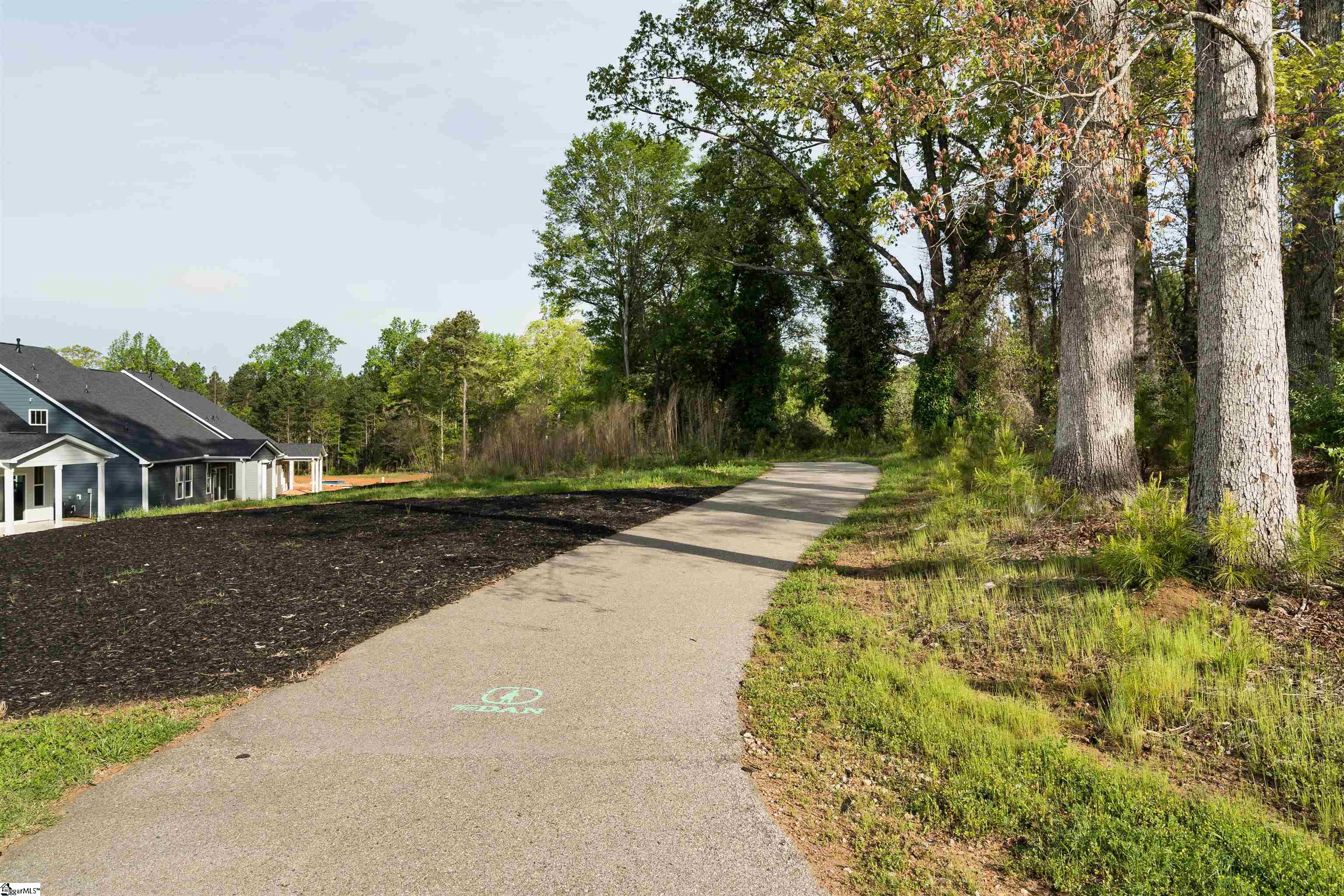 193 Dalmatian Drive Spartanburg, SC 29307