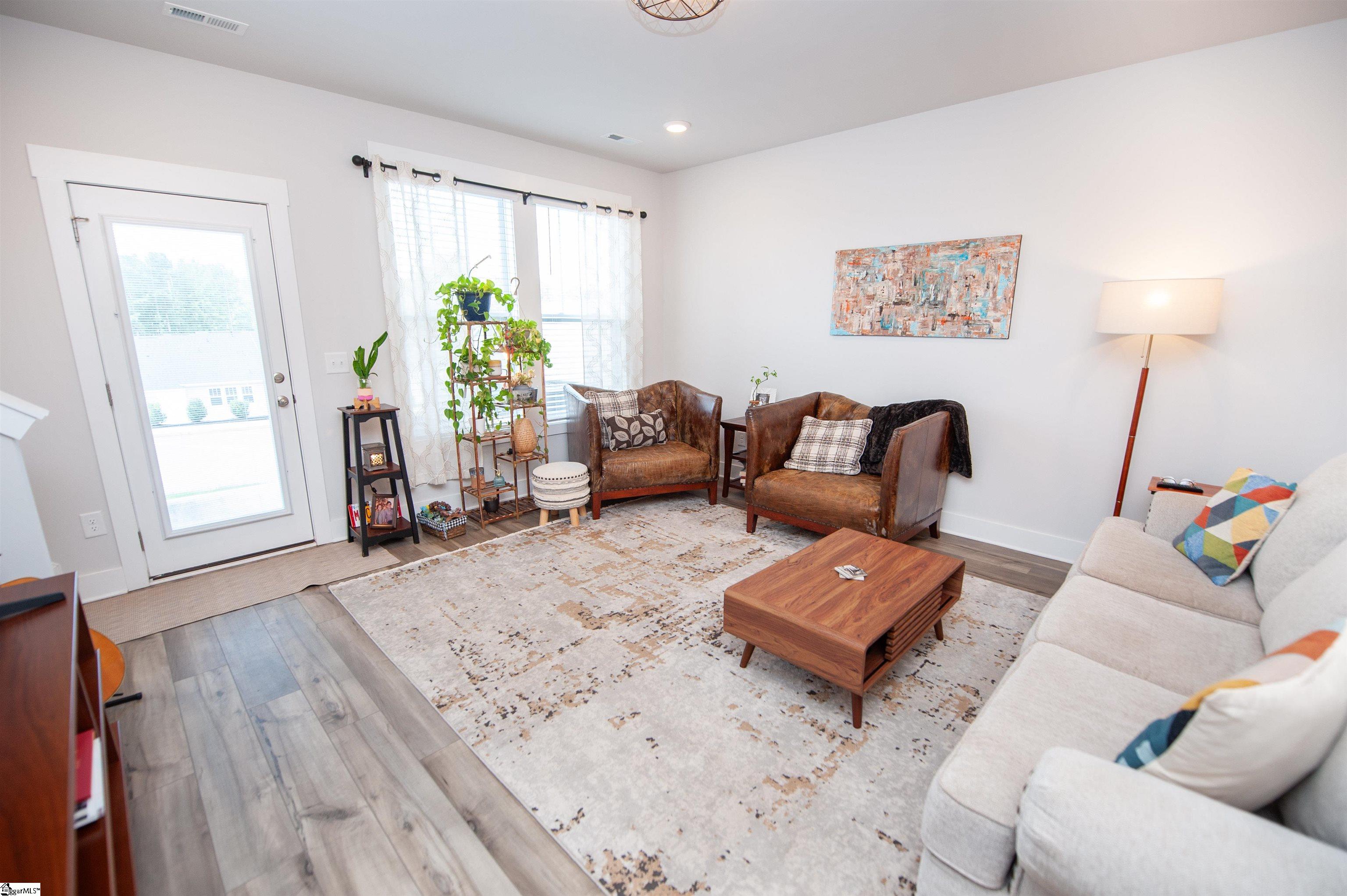 193 Dalmatian Drive Spartanburg, SC 29307