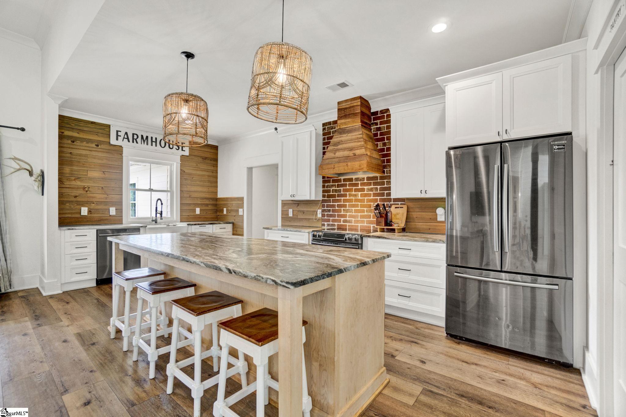 115 Crawford Lake Drive Easley, SC 29642