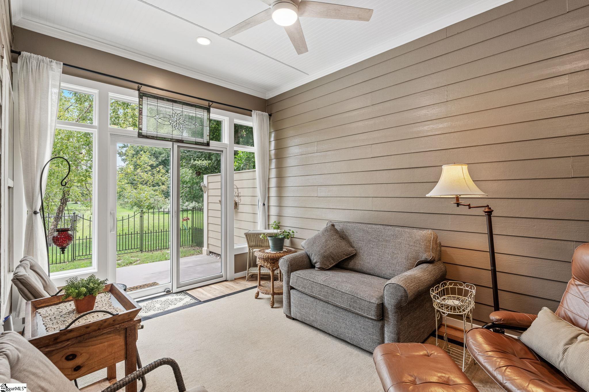 251 Louisville Drive Greenville, SC 29607-6527