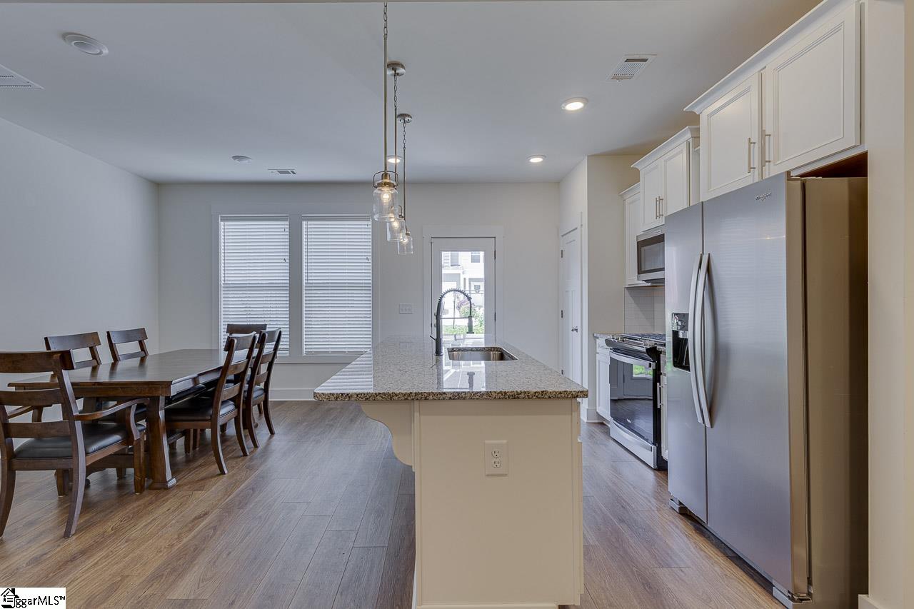 71 Mardale Lane Greenville, SC 29609