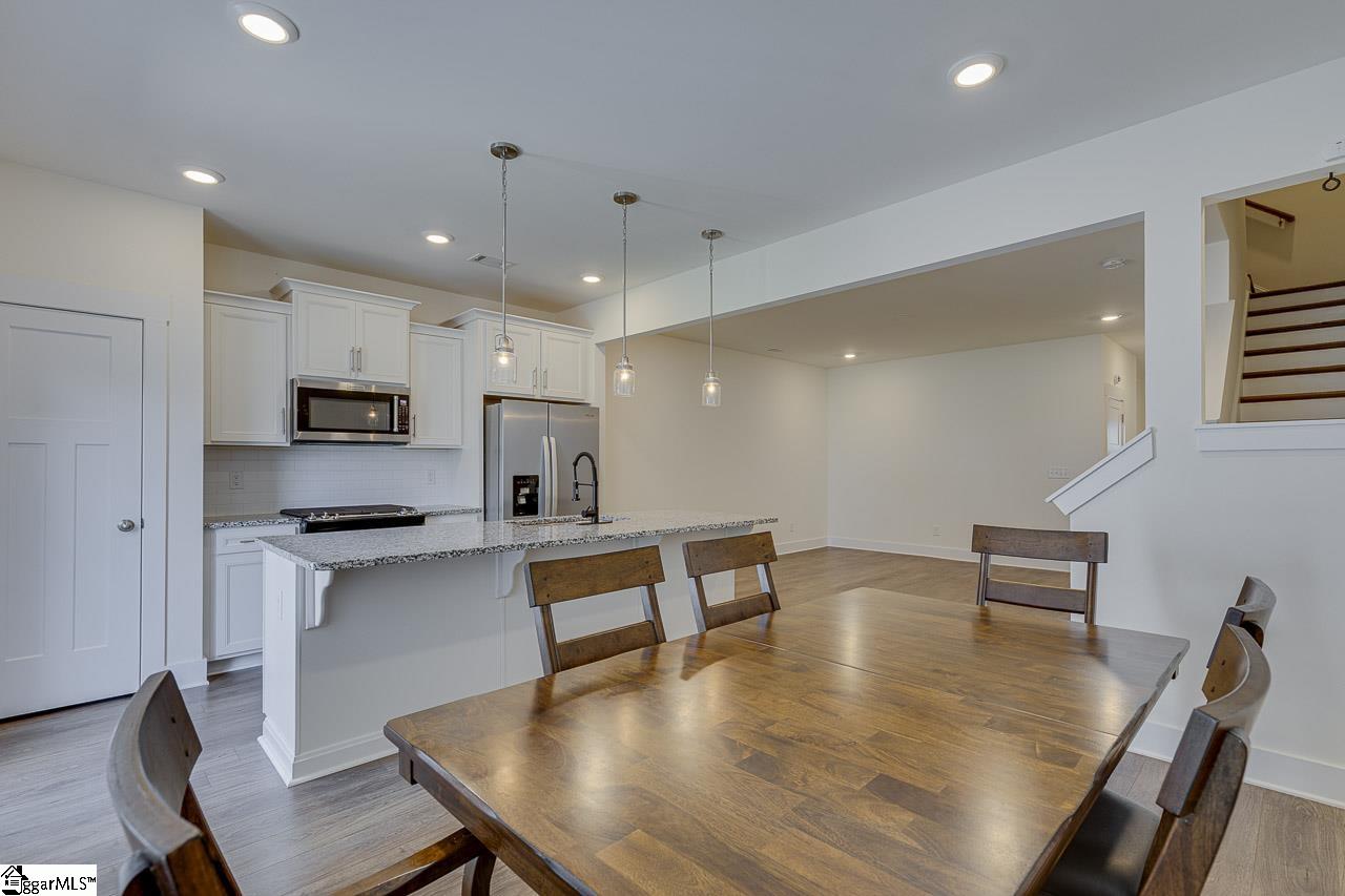 71 Mardale Lane Greenville, SC 29609