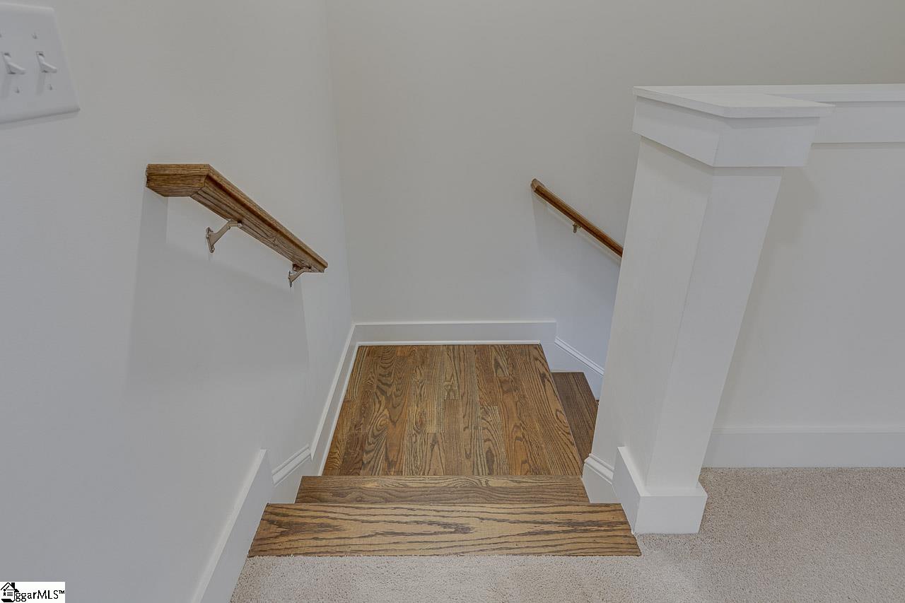 71 Mardale Lane Greenville, SC 29609