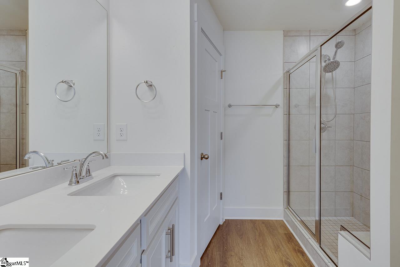 71 Mardale Lane Greenville, SC 29609
