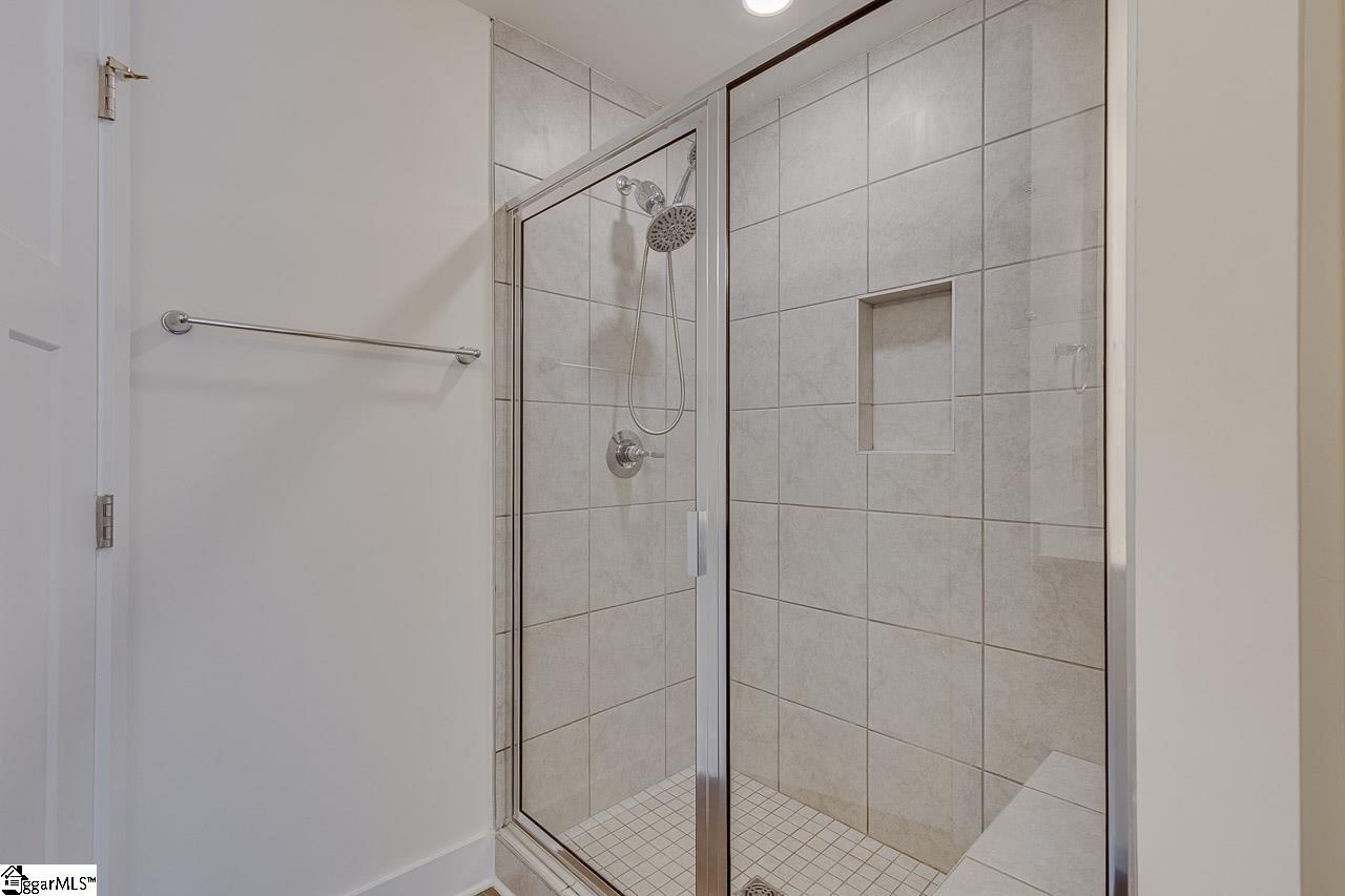 71 Mardale Lane Greenville, SC 29609
