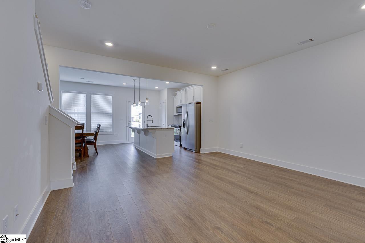 71 Mardale Lane Greenville, SC 29609