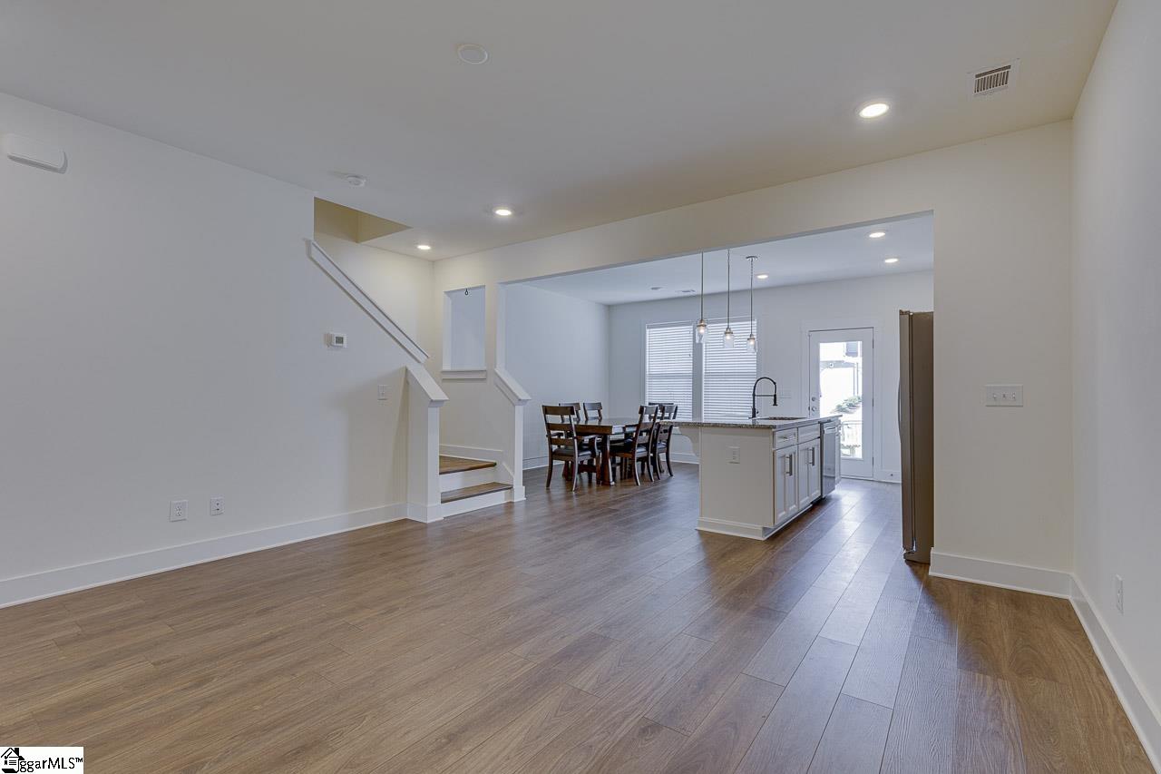 71 Mardale Lane Greenville, SC 29609