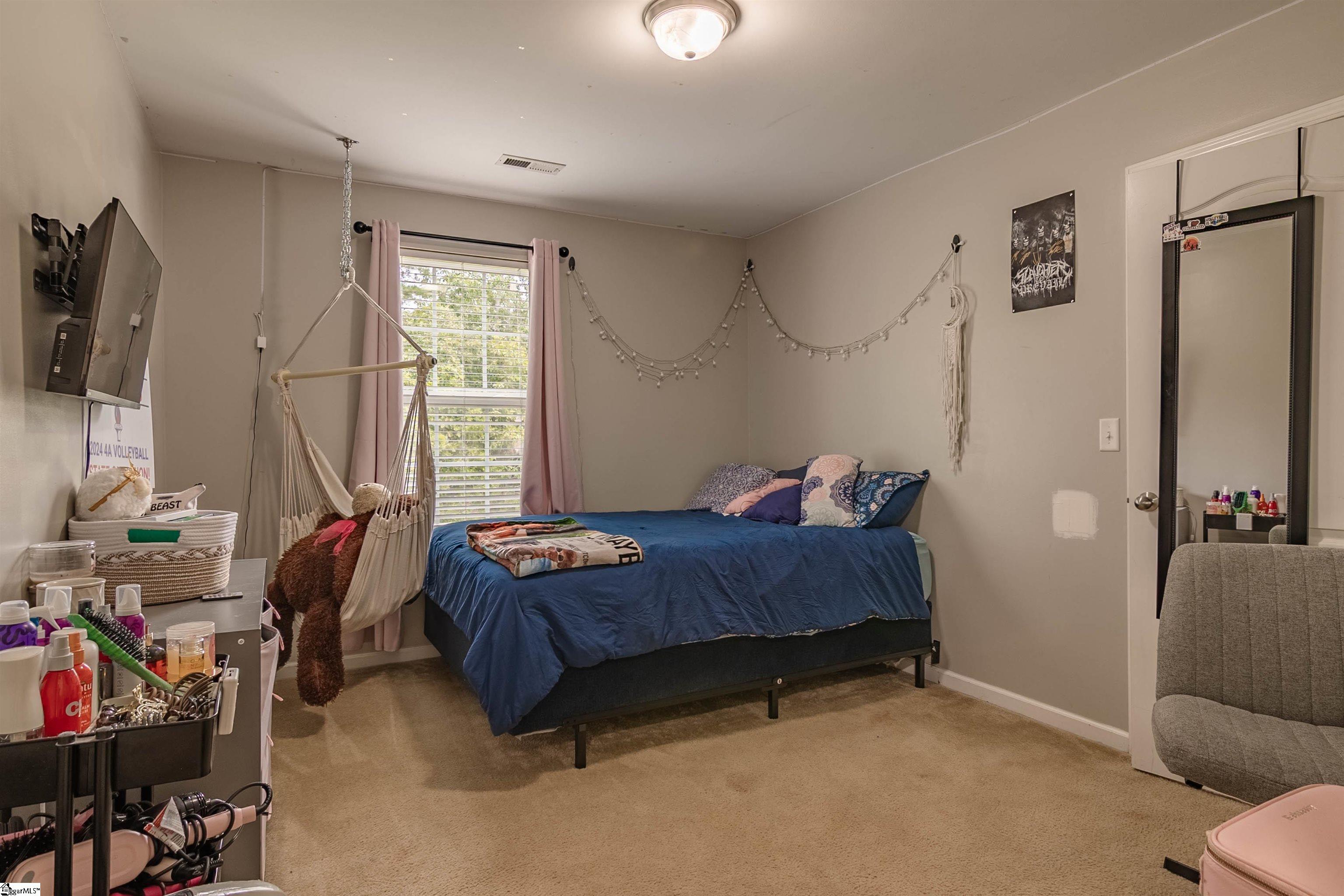129 Saddlebrook Avenue Pickens, SC 29671