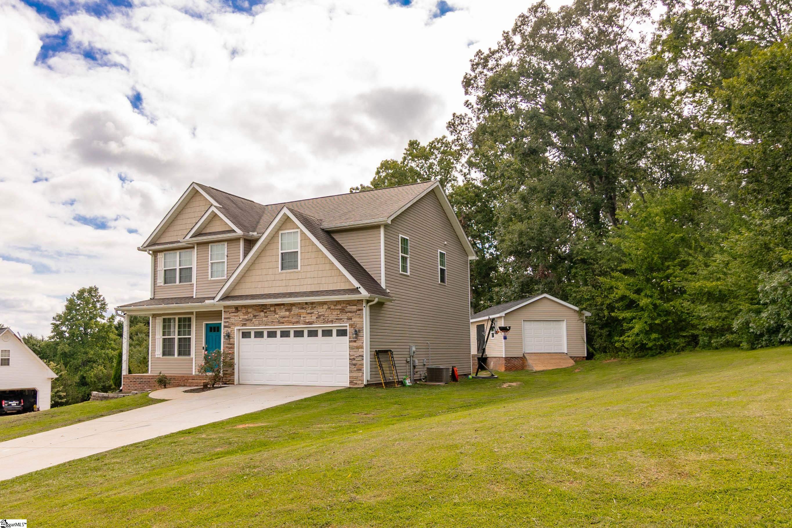 129 Saddlebrook Avenue Pickens, SC 29671