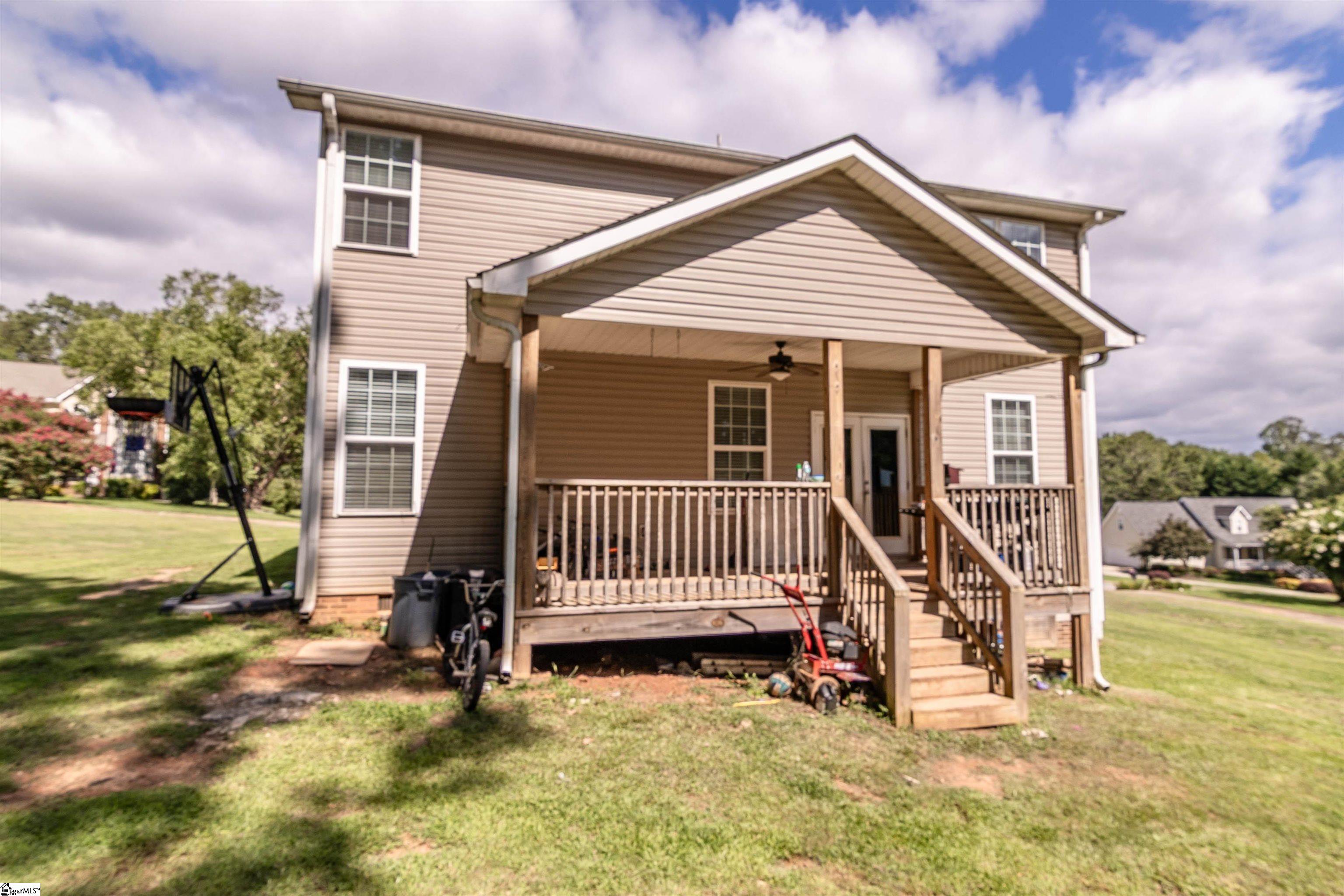 129 Saddlebrook Avenue Pickens, SC 29671