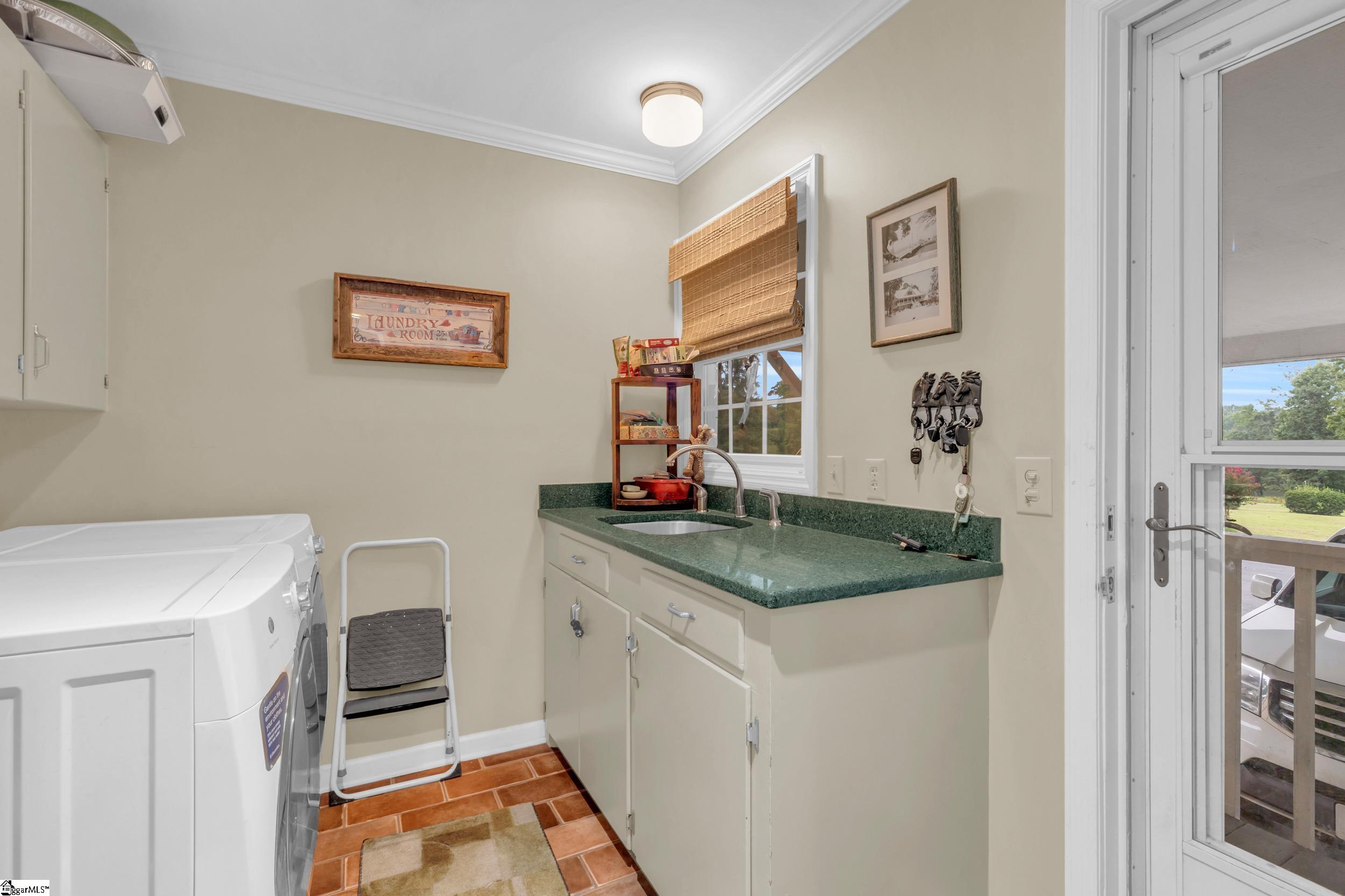 10065 New Cut Road Campobello, SC 29322