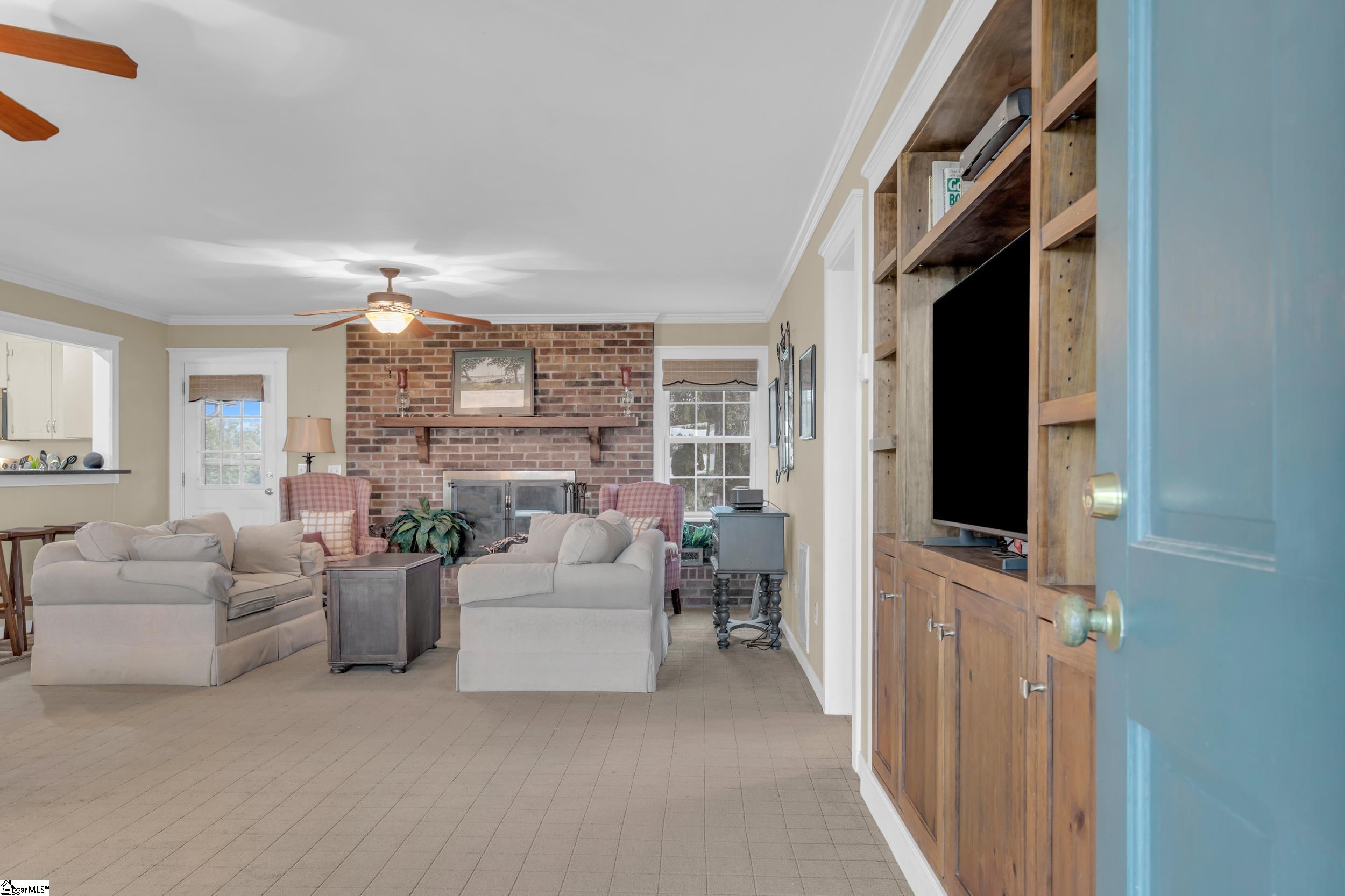 10065 New Cut Road Campobello, SC 29322