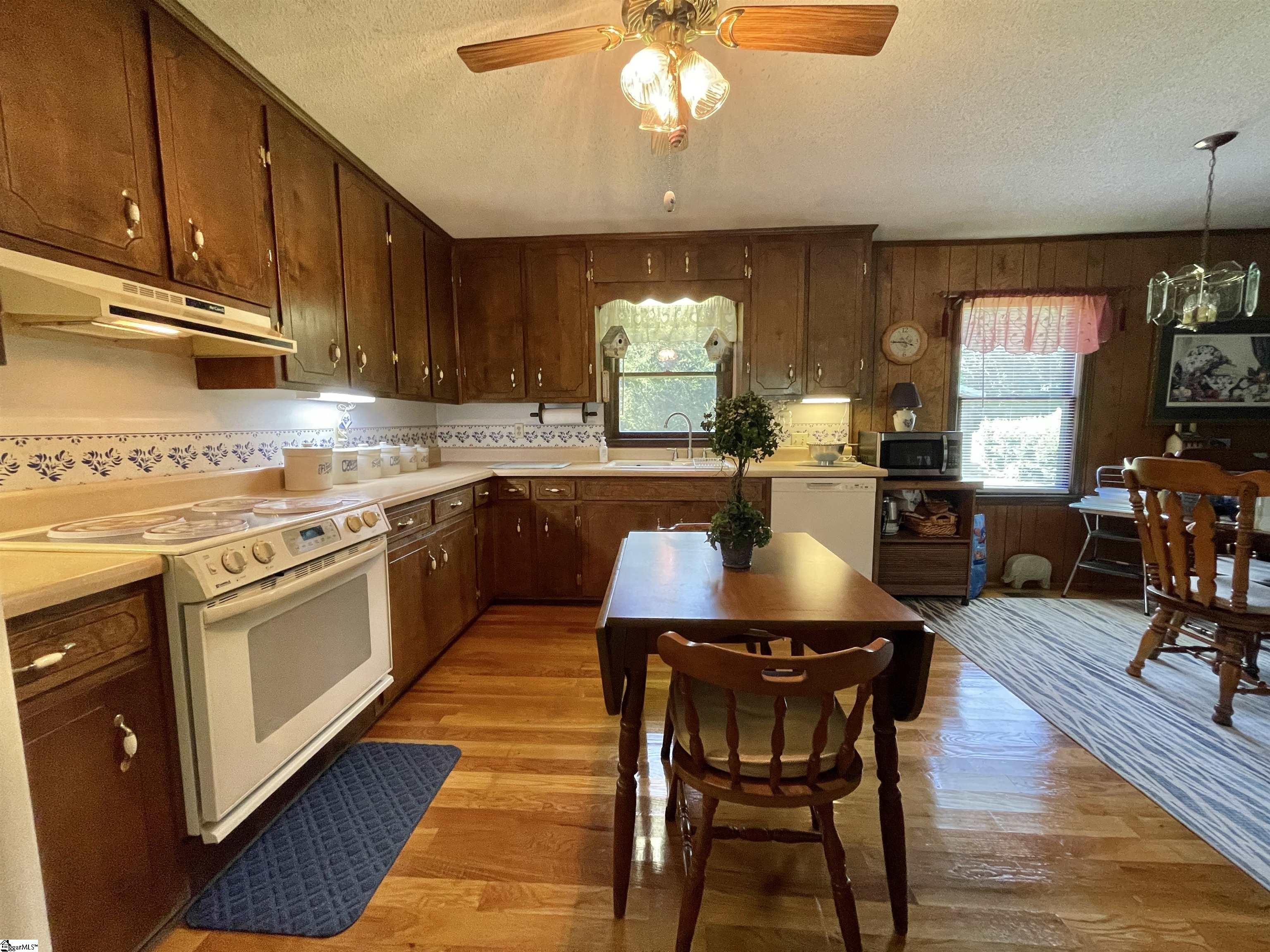 428 Hyde Cove Drive Fair Play, SC 29643