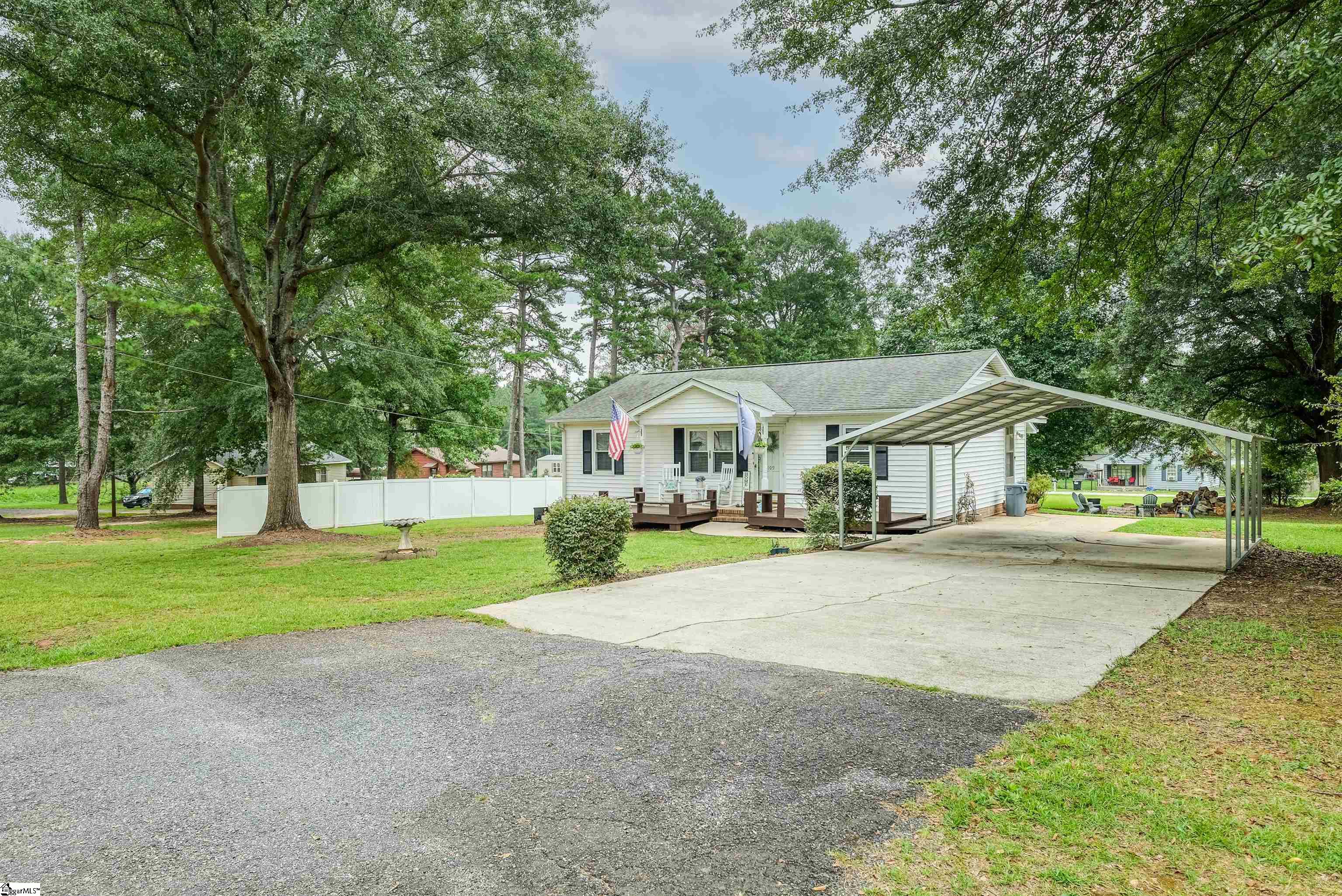 109 Woodfern Circle Belton, SC 29627