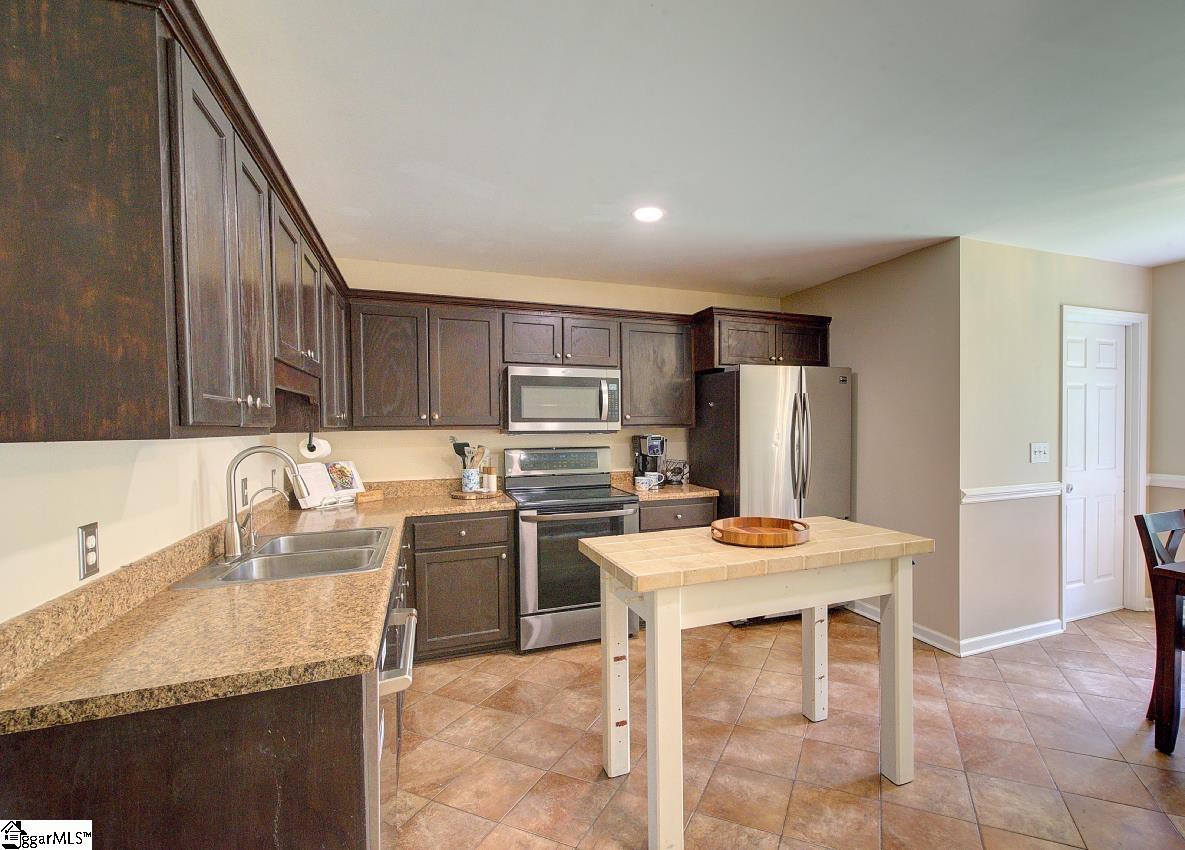 517 Signal Hill Lane Inman, SC 29349