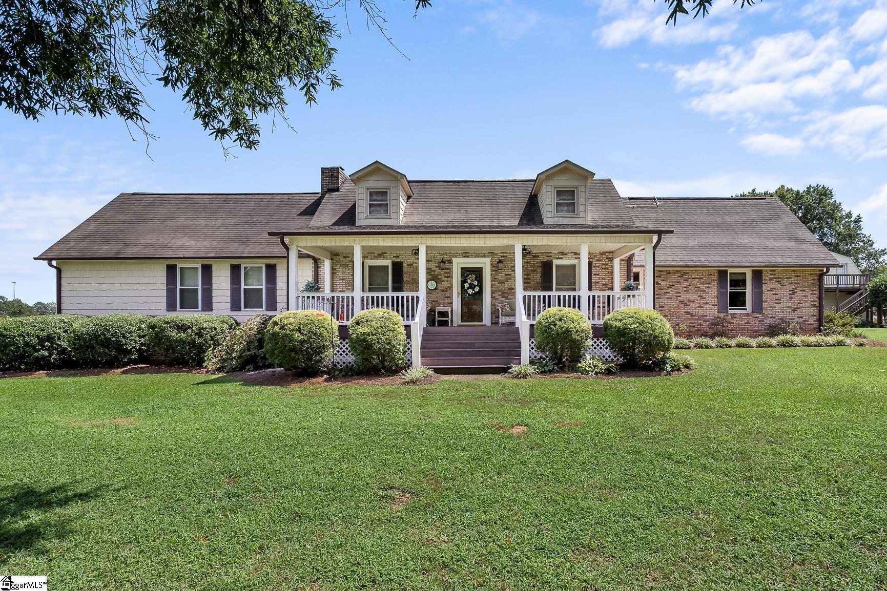 1772 Mahaffey Road Gray Court, SC 29645
