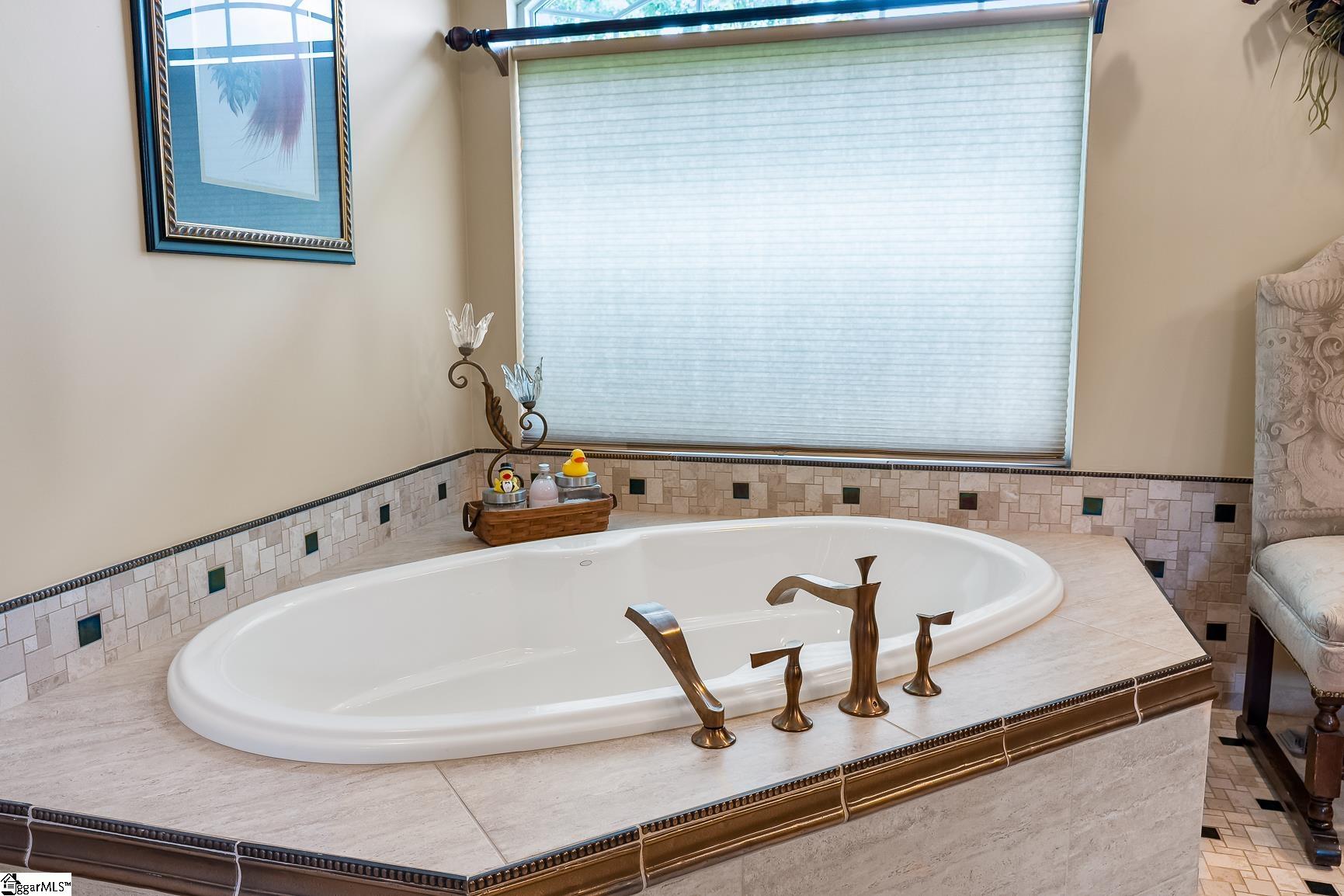 1772 Mahaffey Road Gray Court, SC 29645