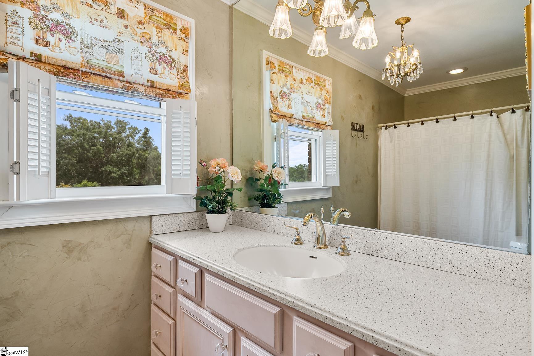 1772 Mahaffey Road Gray Court, SC 29645