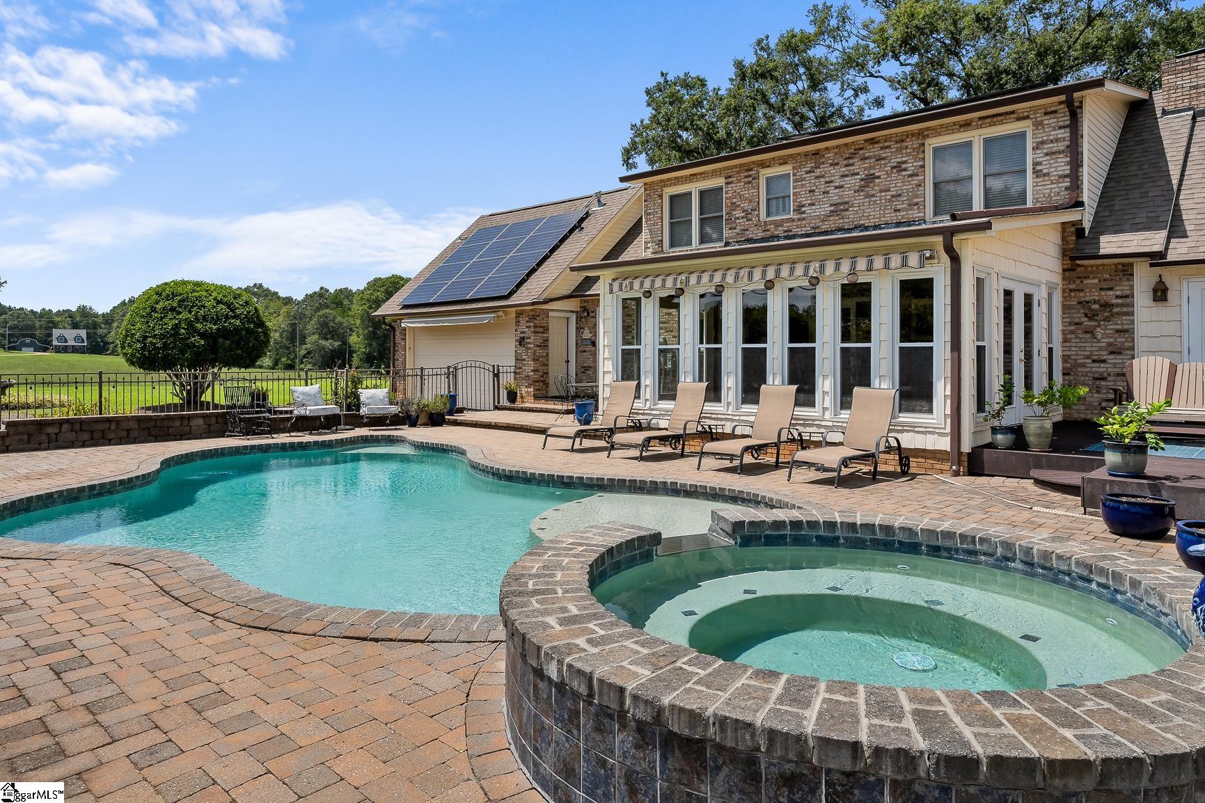 1772 Mahaffey Road Gray Court, SC 29645