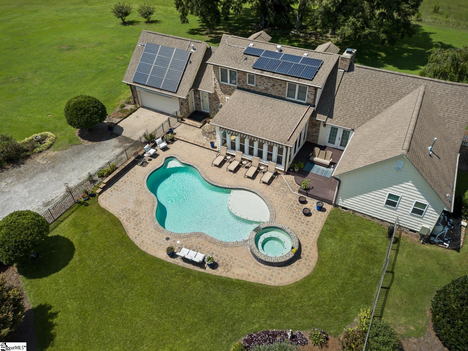 1772 Mahaffey Road Gray Court, SC 29645