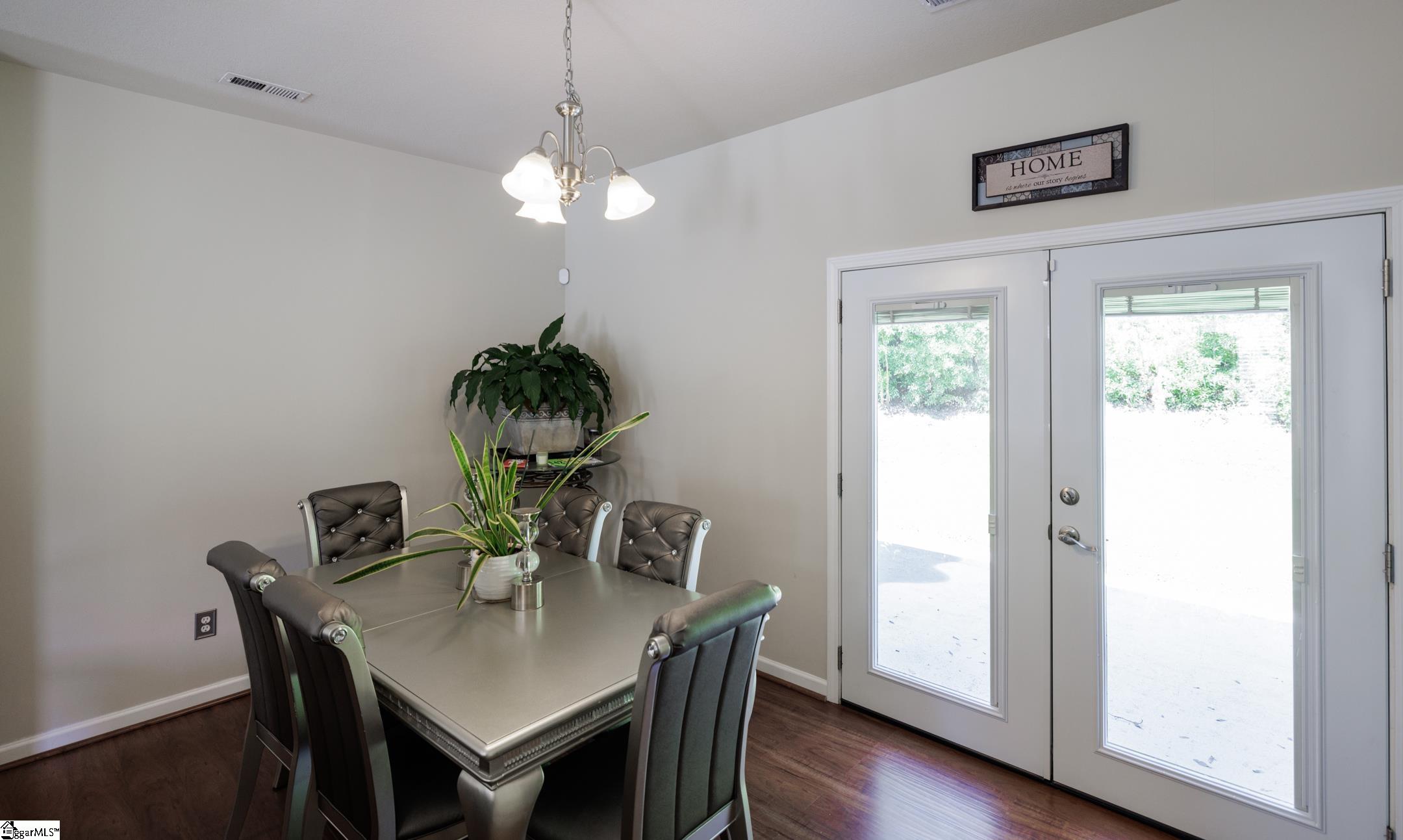35 Juneau Court Greenville, SC 29605-6070