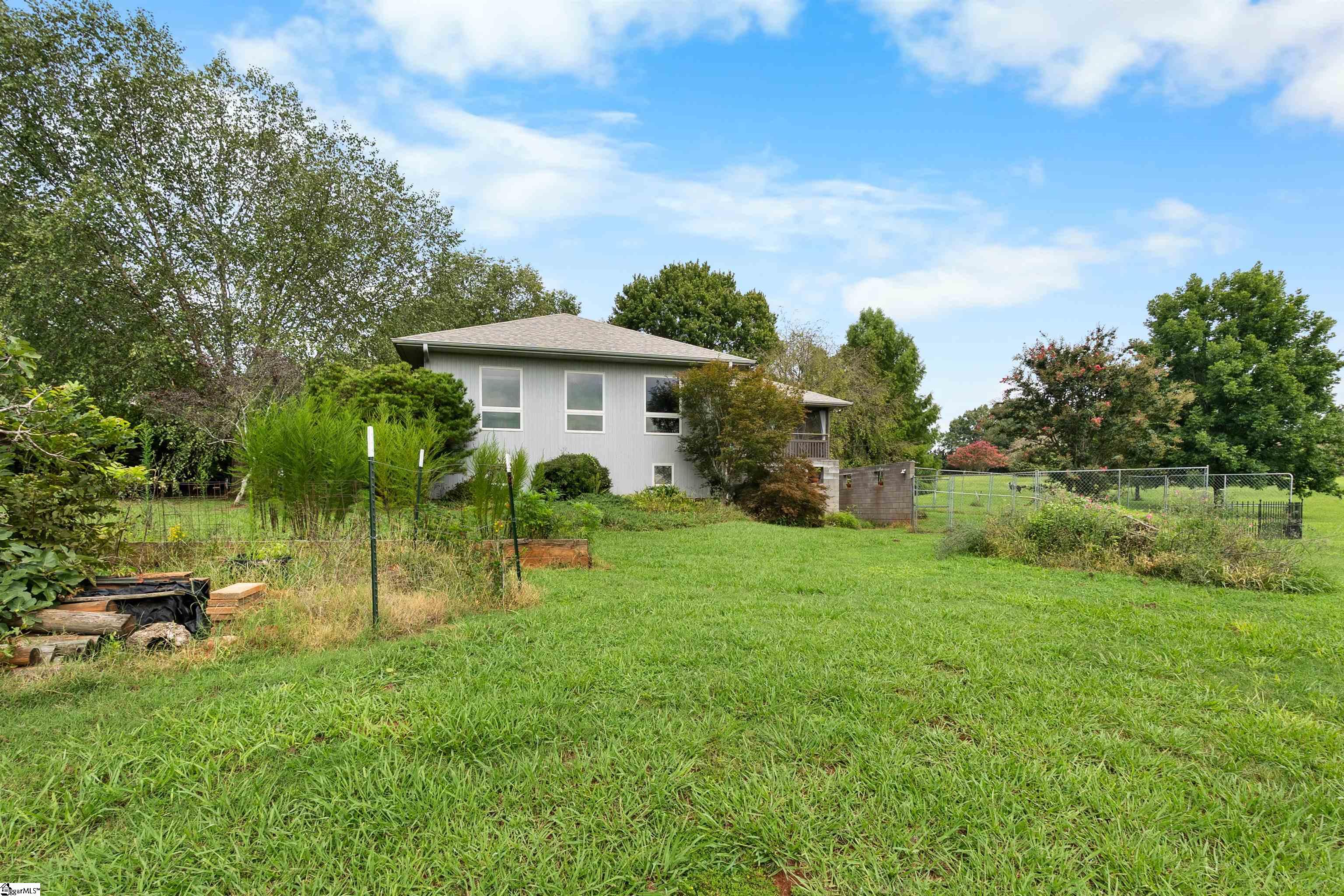 400 Link Road Pendelton, SC 29670