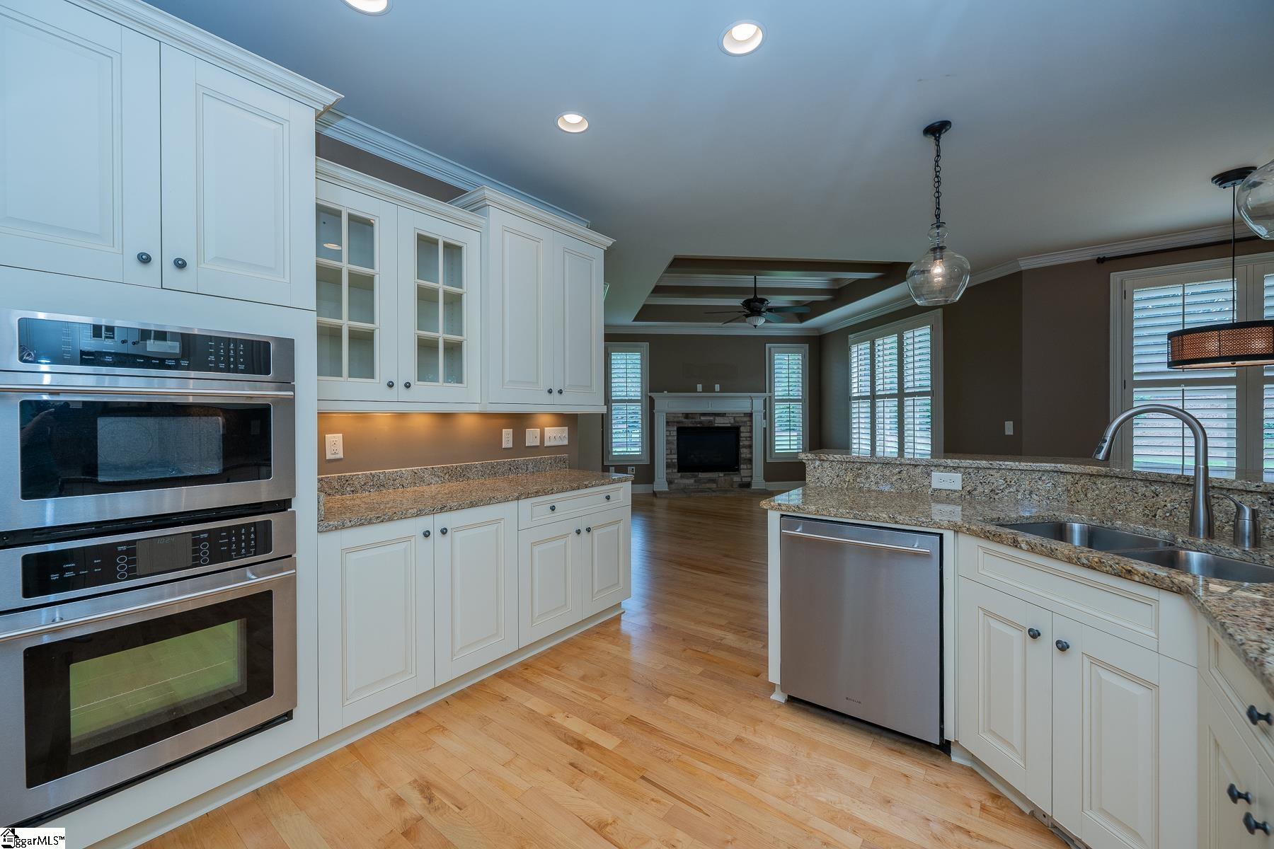 25 Sunny Meadow Lane Simpsonville, SC 29681