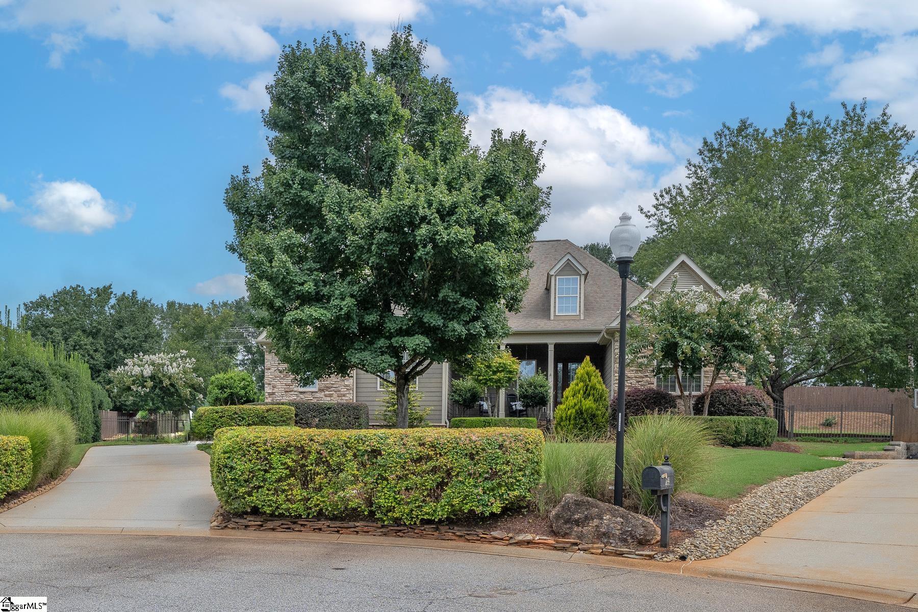25 Sunny Meadow Lane Simpsonville, SC 29681