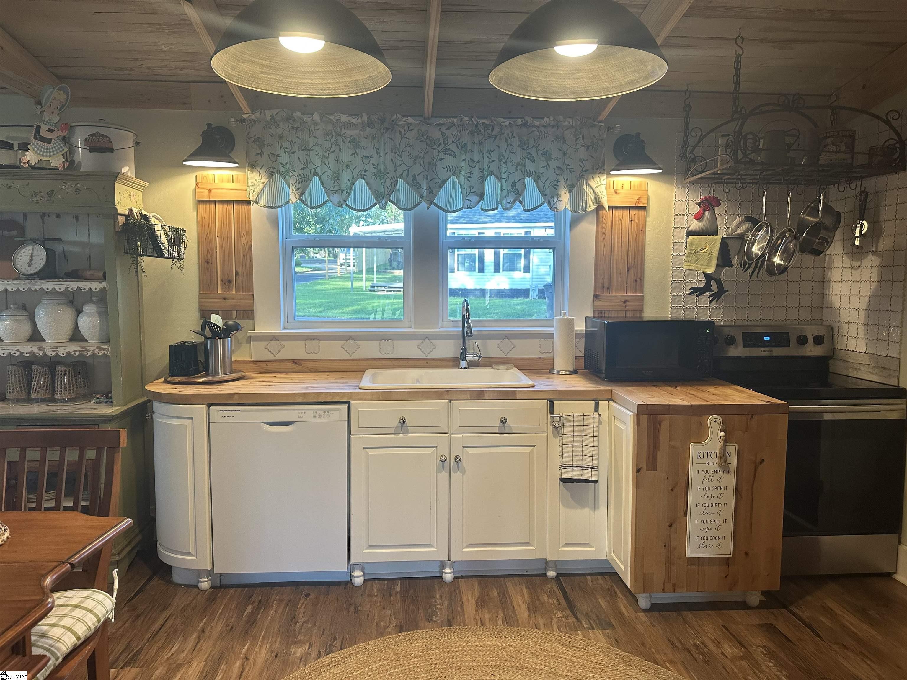411 Anderson Drive Liberty, SC 29657