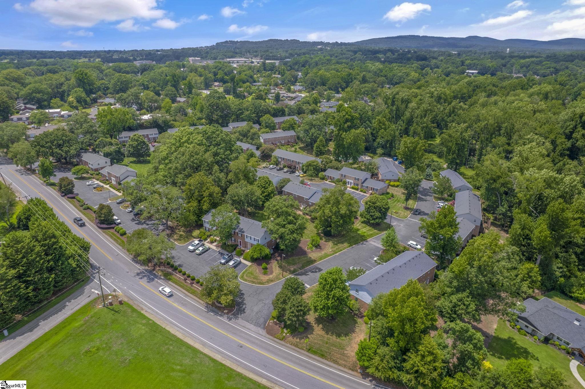 815 Edwards Road UNIT Unit 2 Greenville, SC 29615
