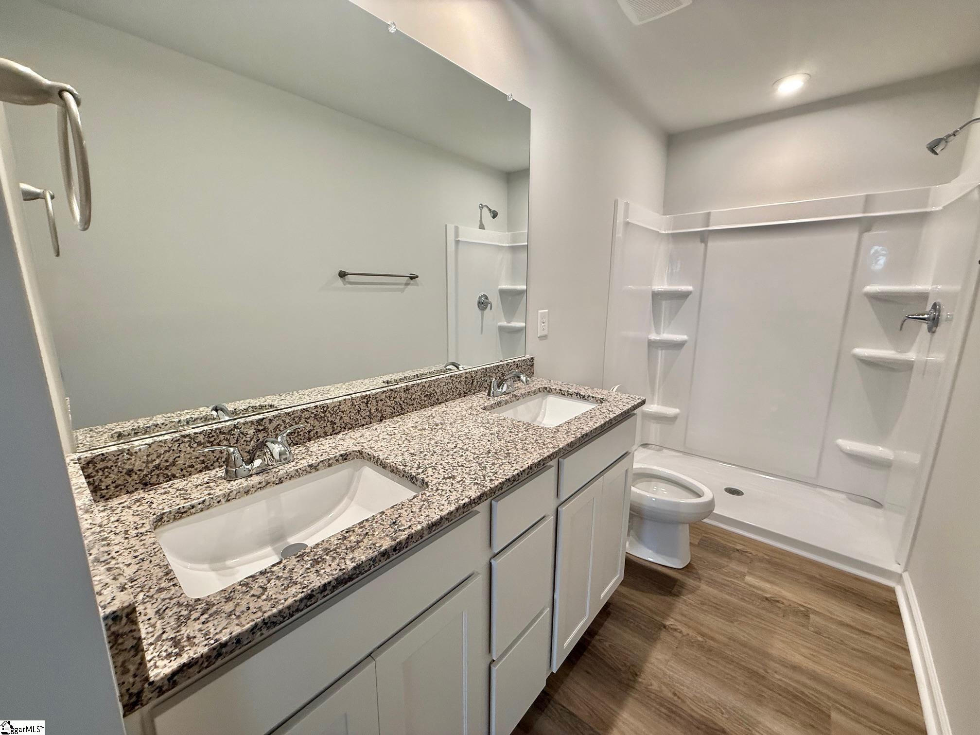 1249 Forestbrook Lane Spartanburg, SC 29303