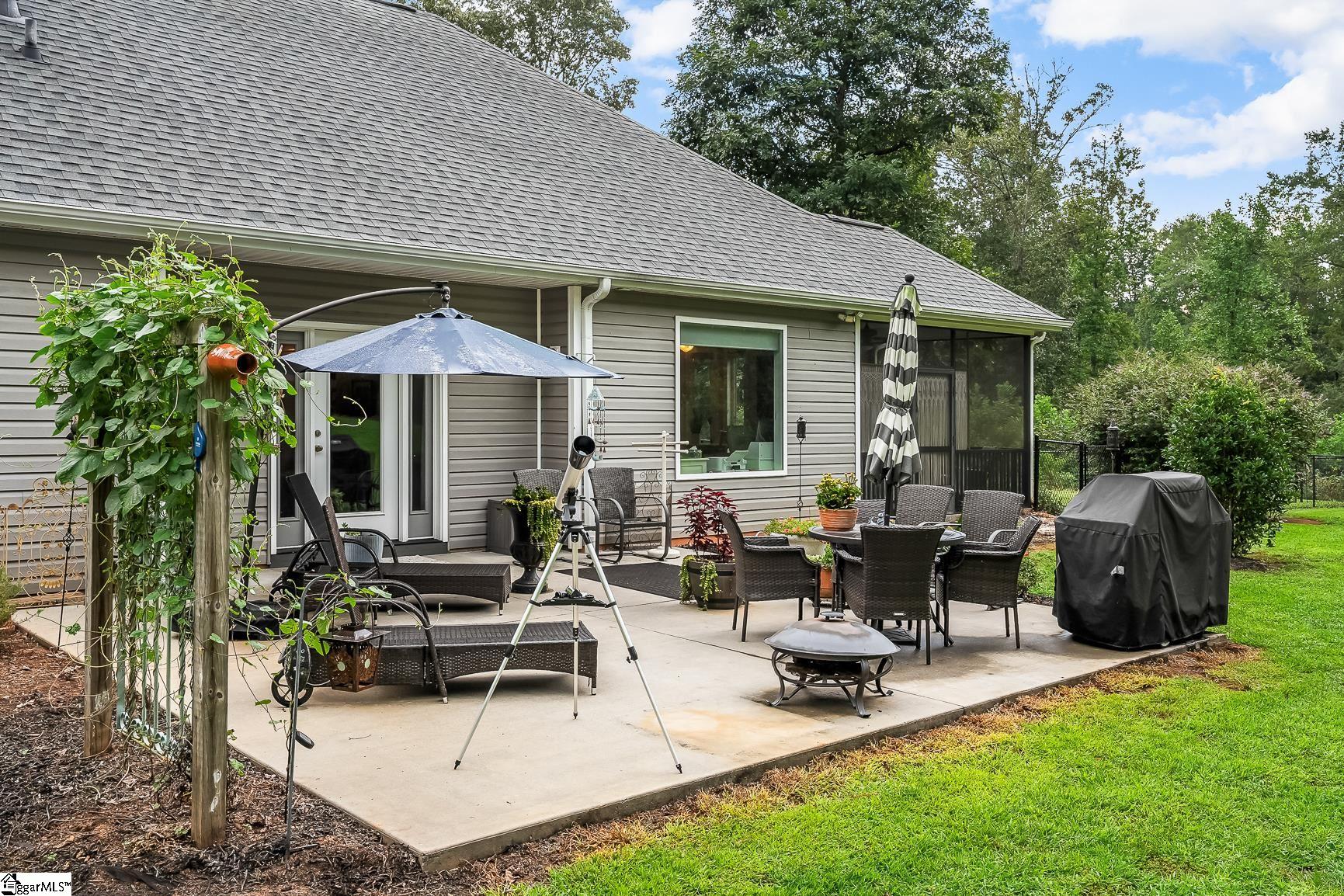 6 Silverbush Lane Marietta, SC 29661