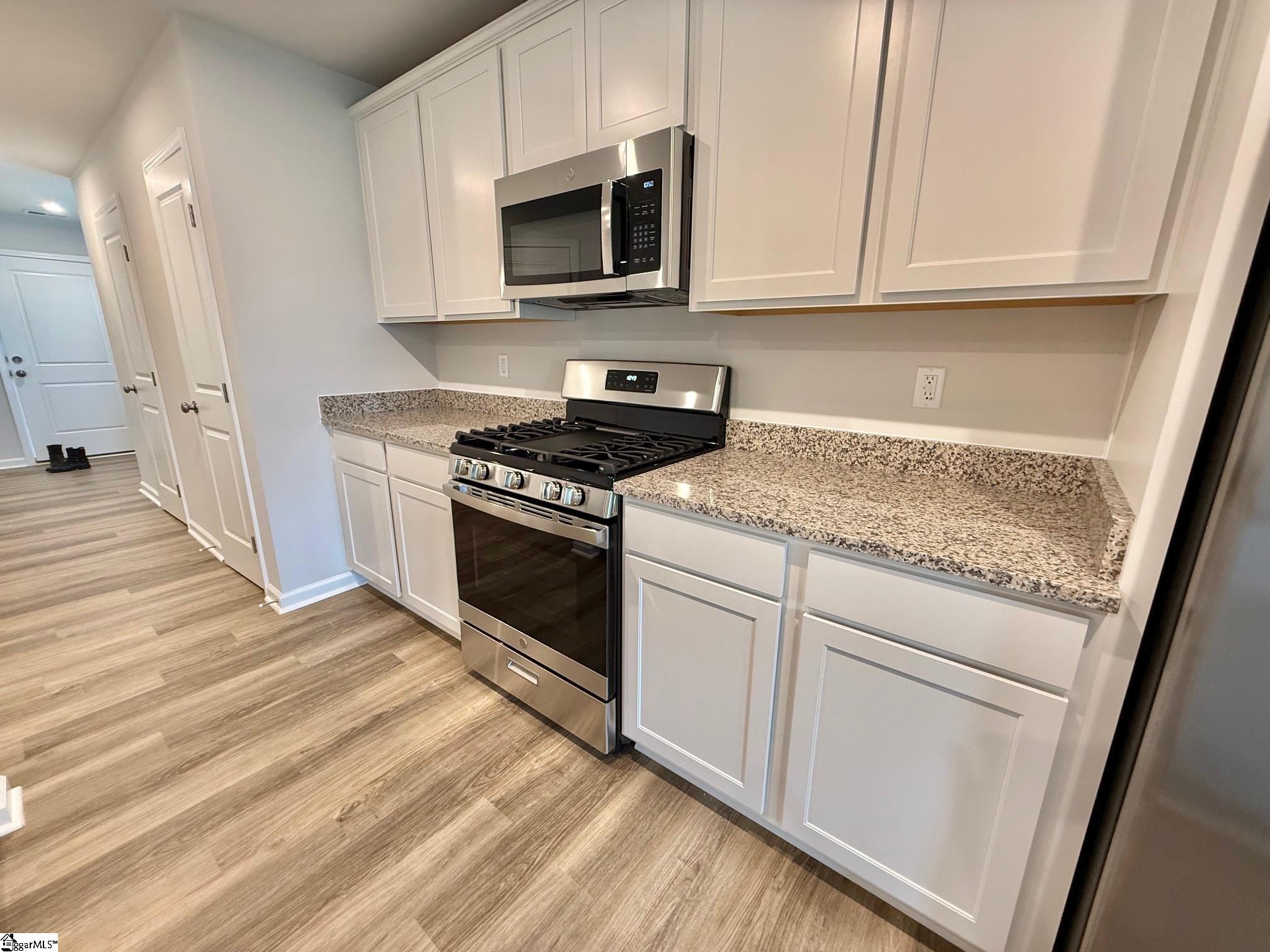 1253 Forestbrook Lane Spartanburg, SC 29303