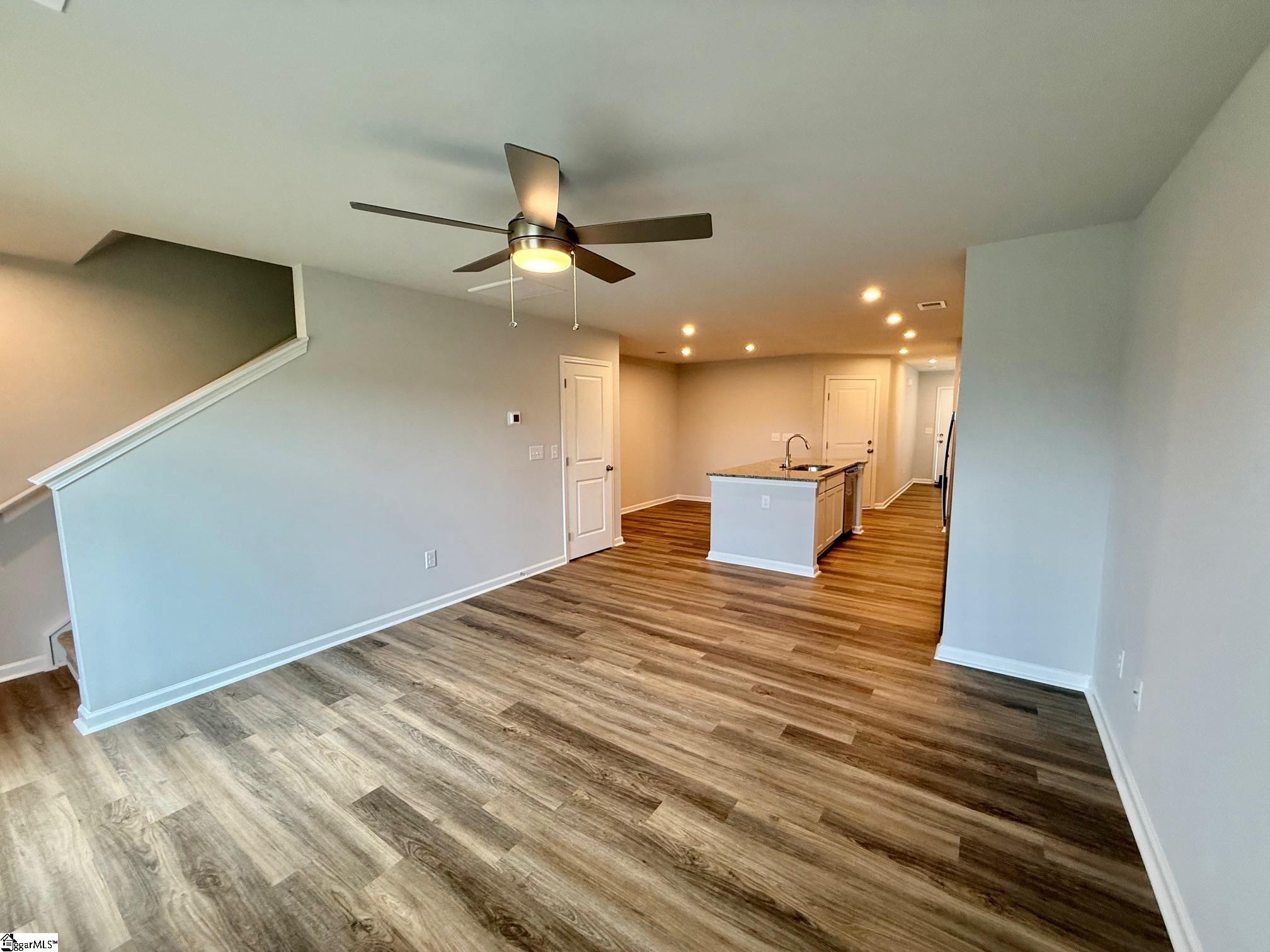 1253 Forestbrook Lane Spartanburg, SC 29303