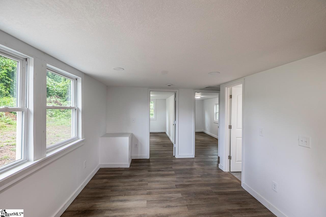 611 Hunters Court Laurens, SC 29360