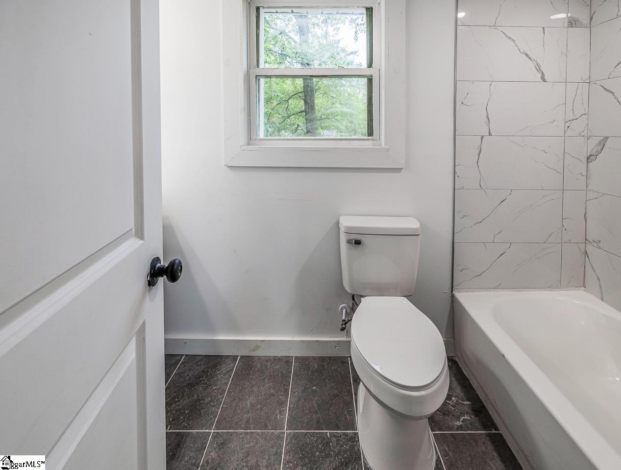 611 Hunters Court Laurens, SC 29360