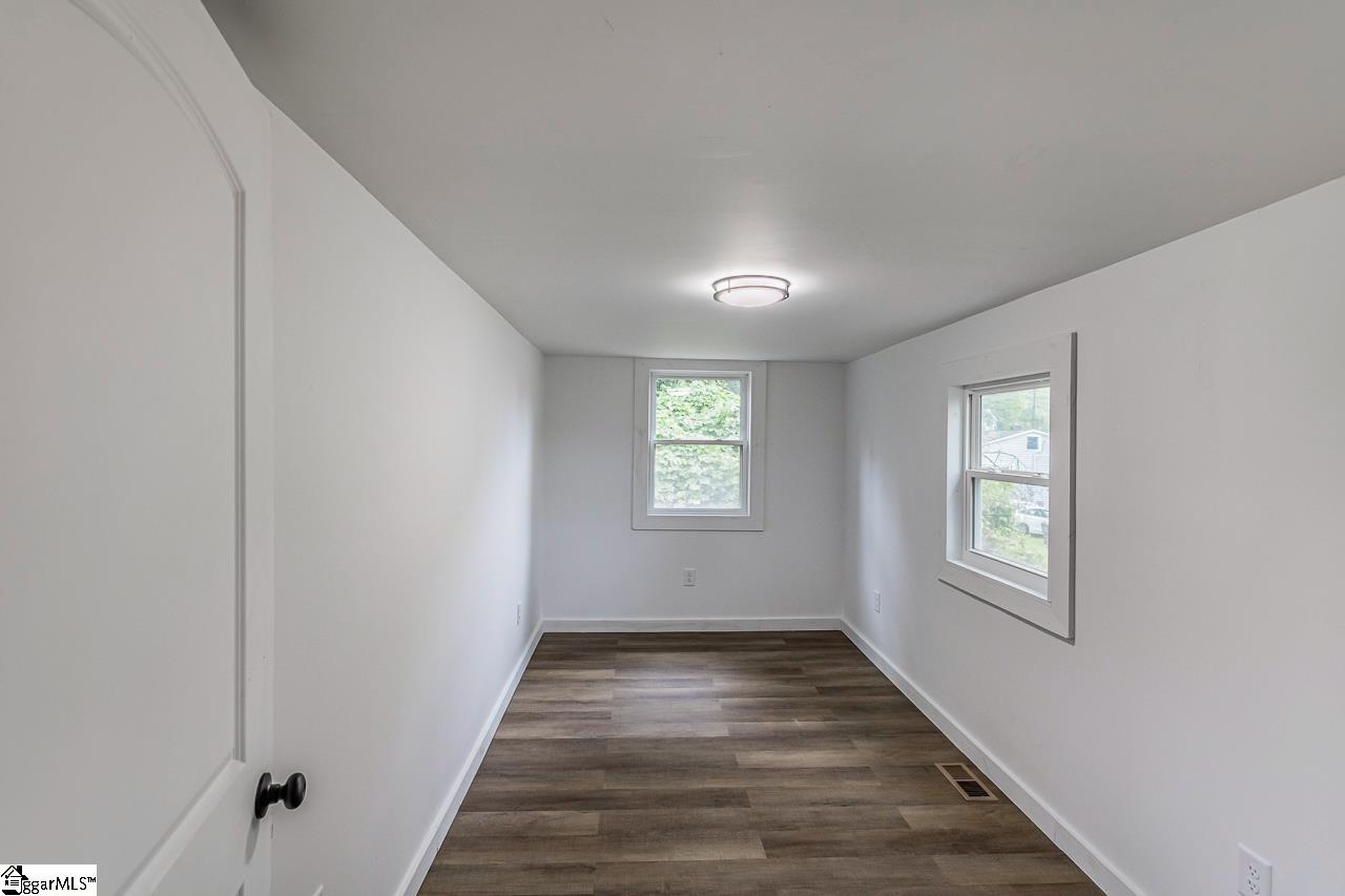 611 Hunters Court Laurens, SC 29360
