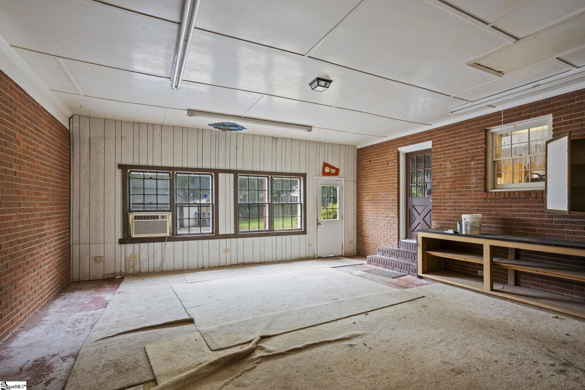 132 Avalon Circle Easley, SC 29640