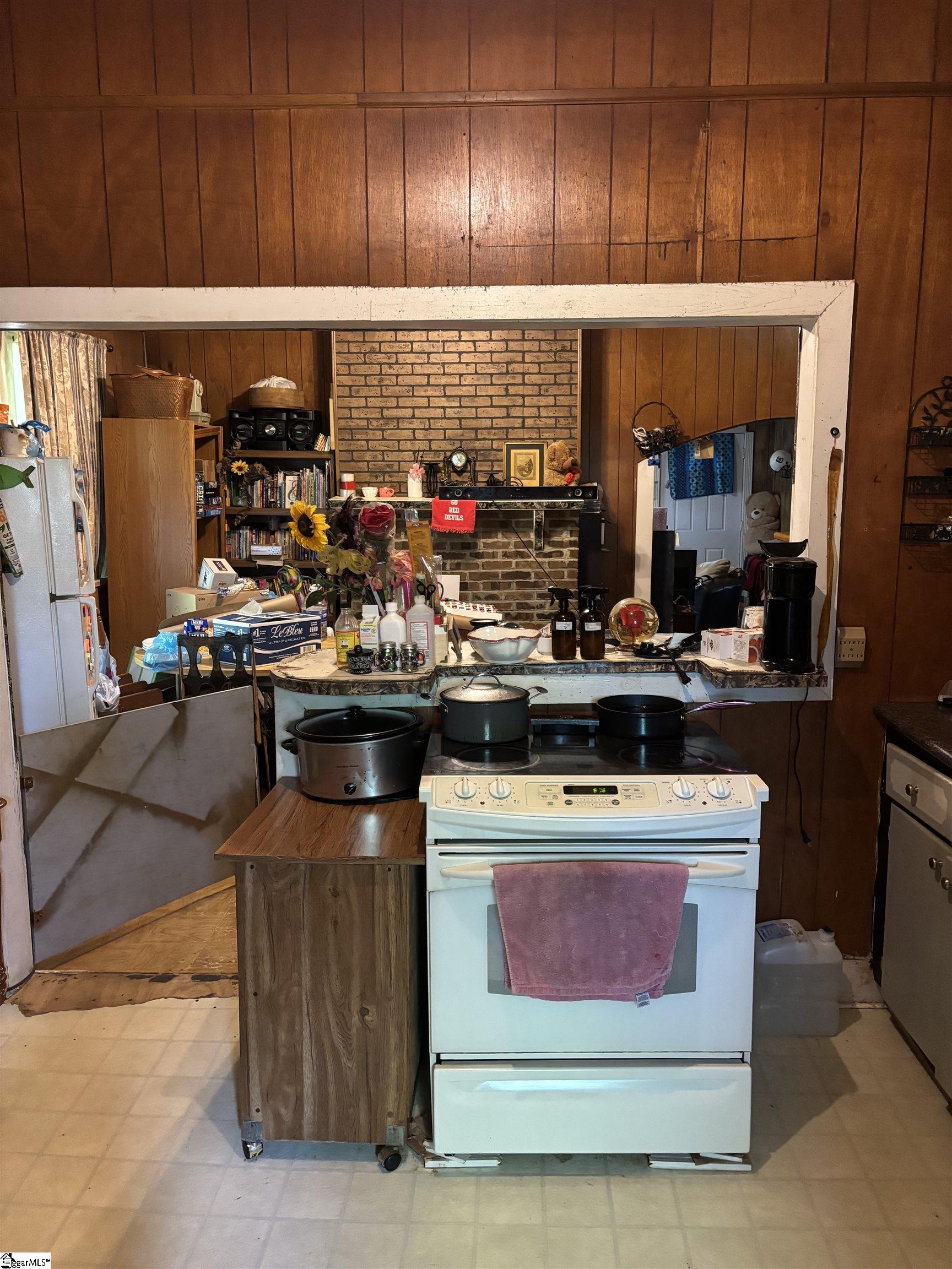 708 Jefferson Street Clinton, SC 29325