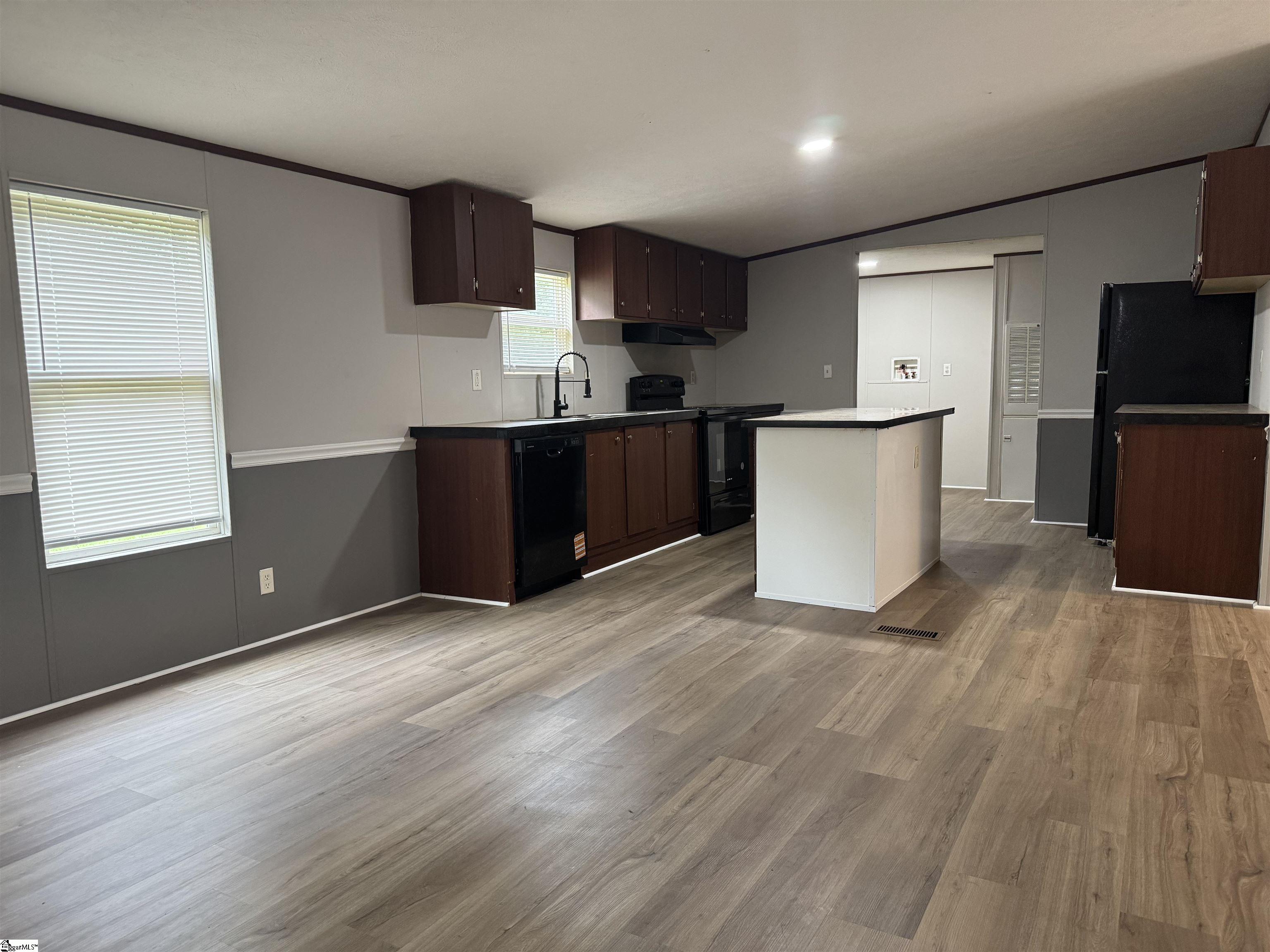 206 Eva Easley, SC 29640