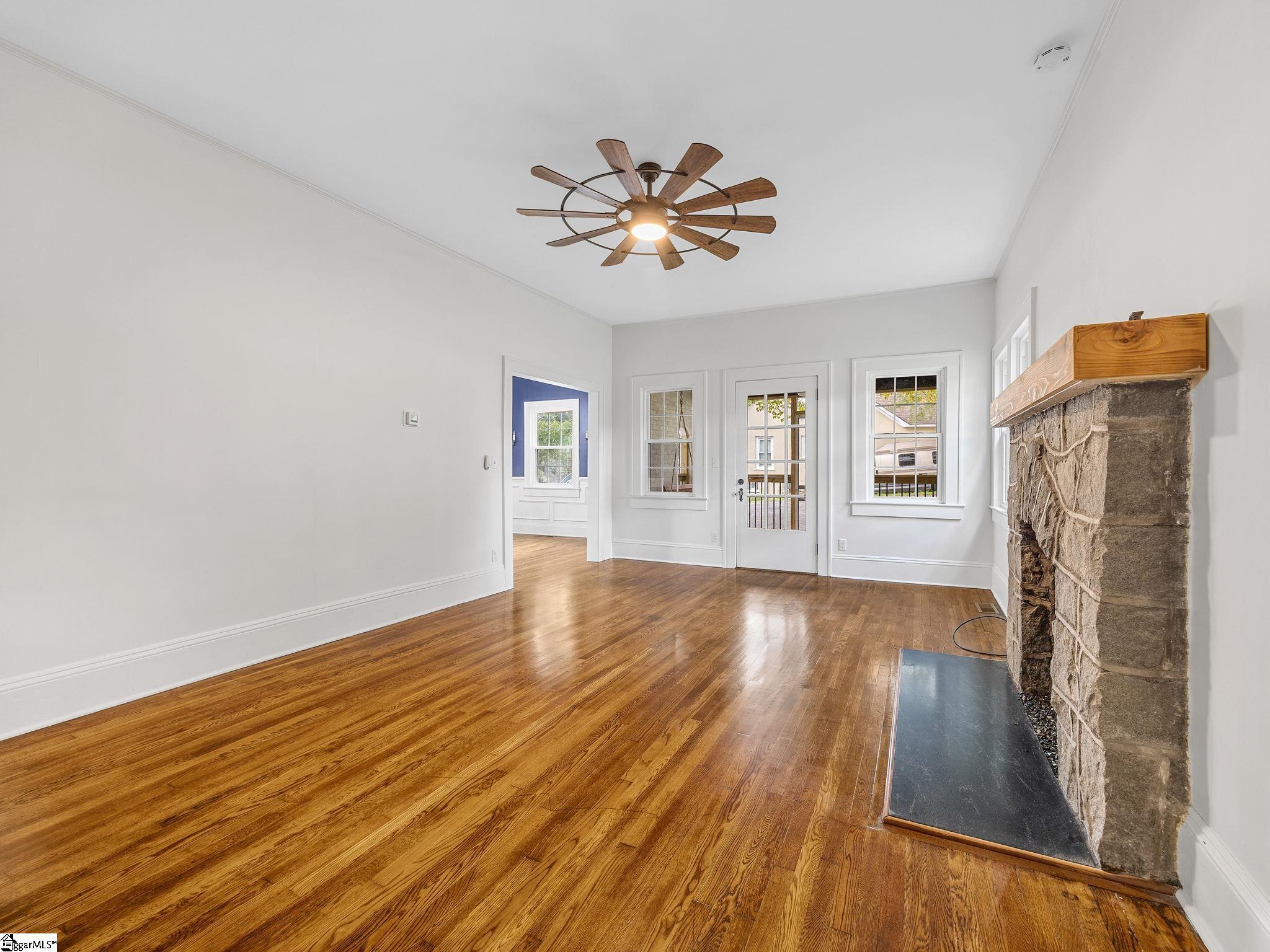 144 E Victoria Road Spartanburg, SC 29301