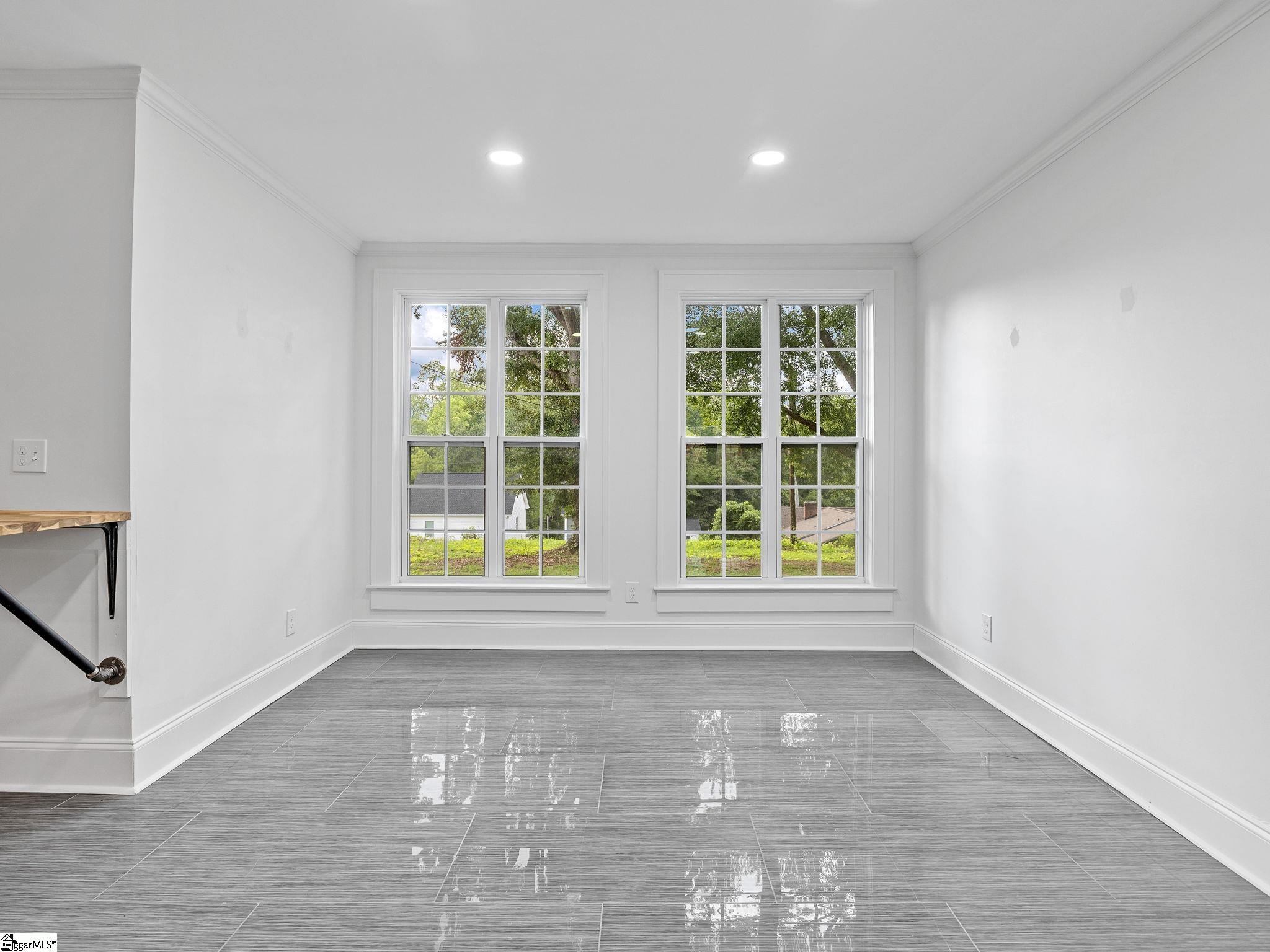 144 E Victoria Road Spartanburg, SC 29301